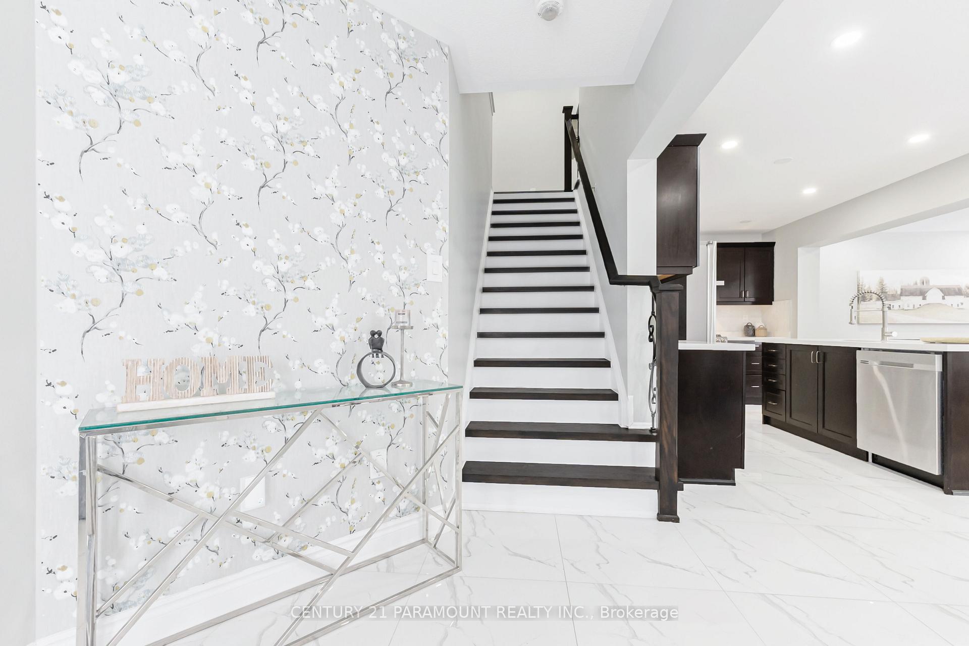 Photo 22 of 39 Fenchurch Drive, Brampton, Northwest Brampton — HOMEH
