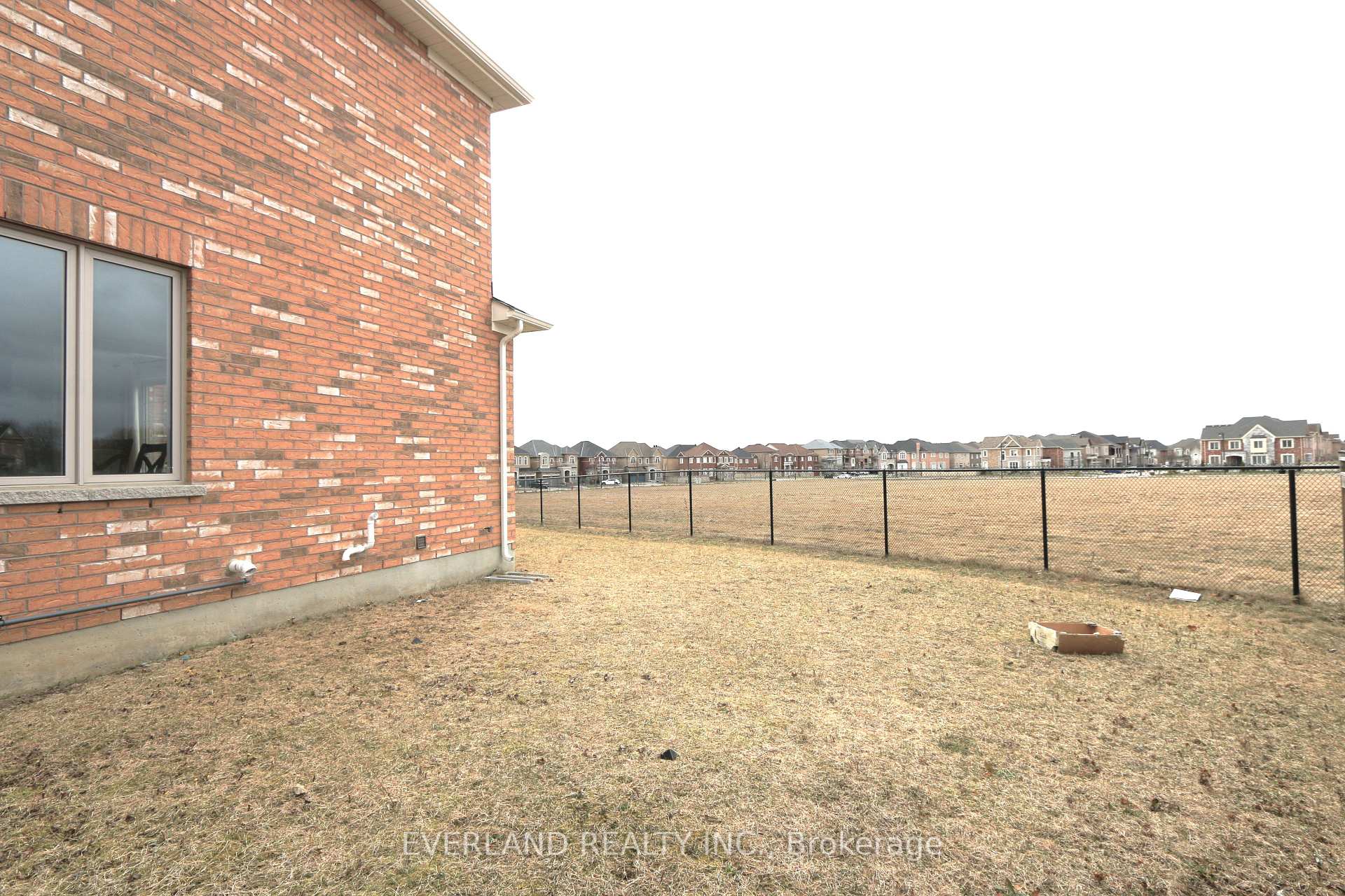 Photo 38 of 26 Read Street, Aurora, Rural Aurora — HOMEH