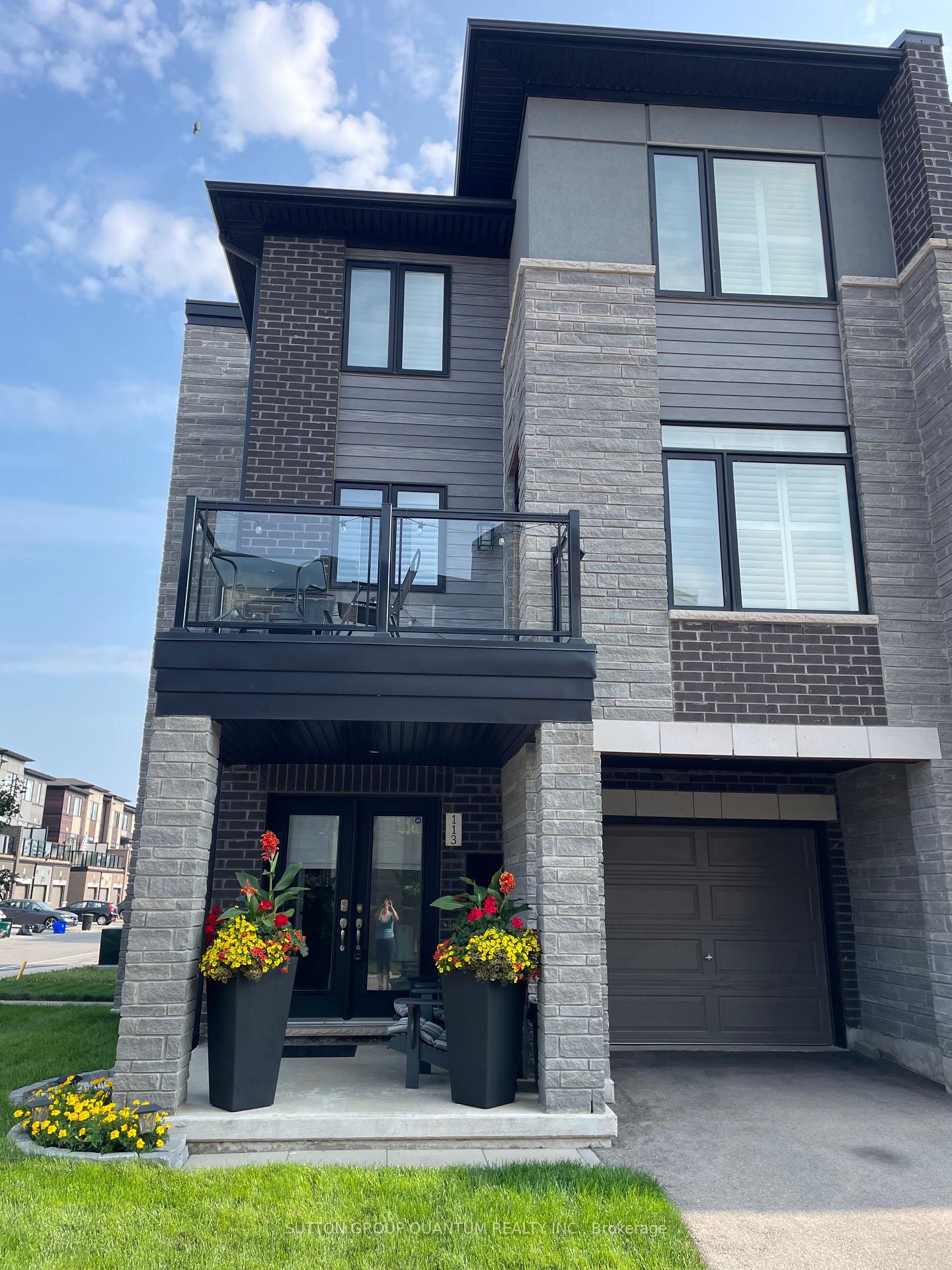 Photo 2 of Unit 113, 590 North Service Road, Hamilton, Lakeshore — HOMEH