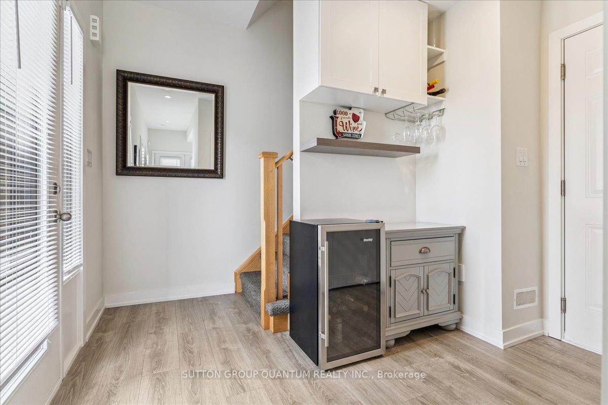 Photo 9 of Unit 113, 590 North Service Road, Hamilton, Lakeshore — HOMEH