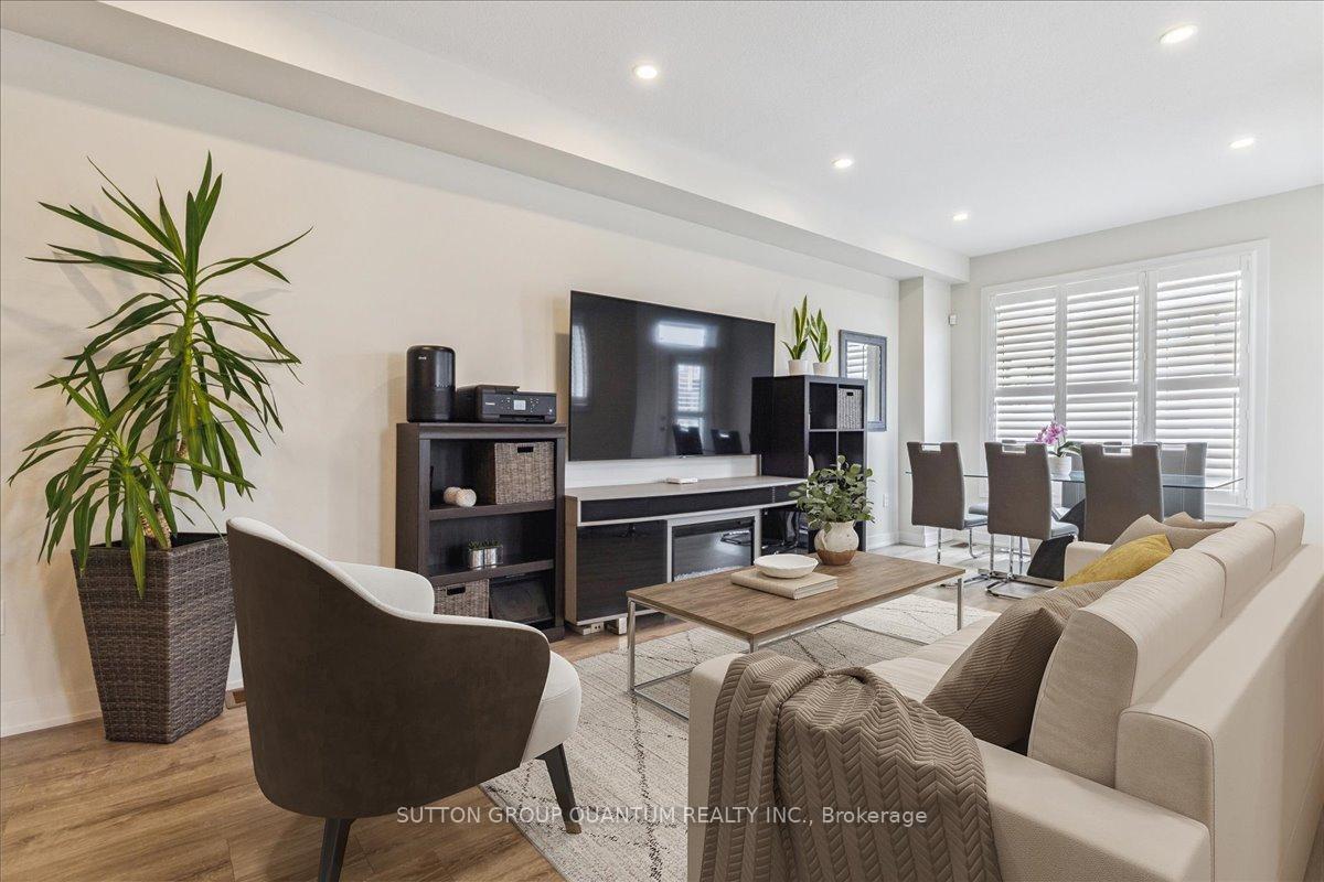 Photo 11 of Unit 113, 590 North Service Road, Hamilton, Lakeshore — HOMEH