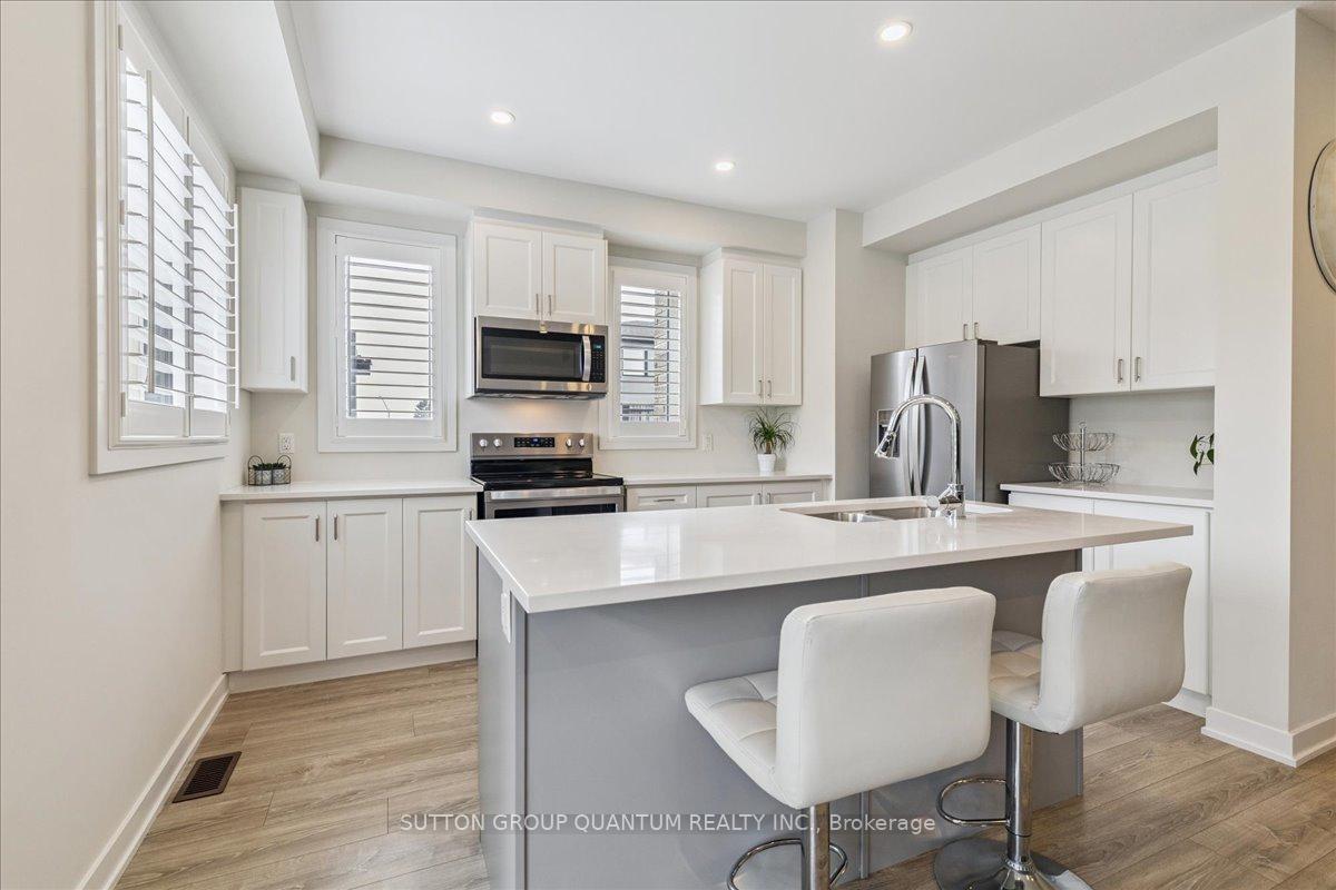 Photo 17 of Unit 113, 590 North Service Road, Hamilton, Lakeshore — HOMEH