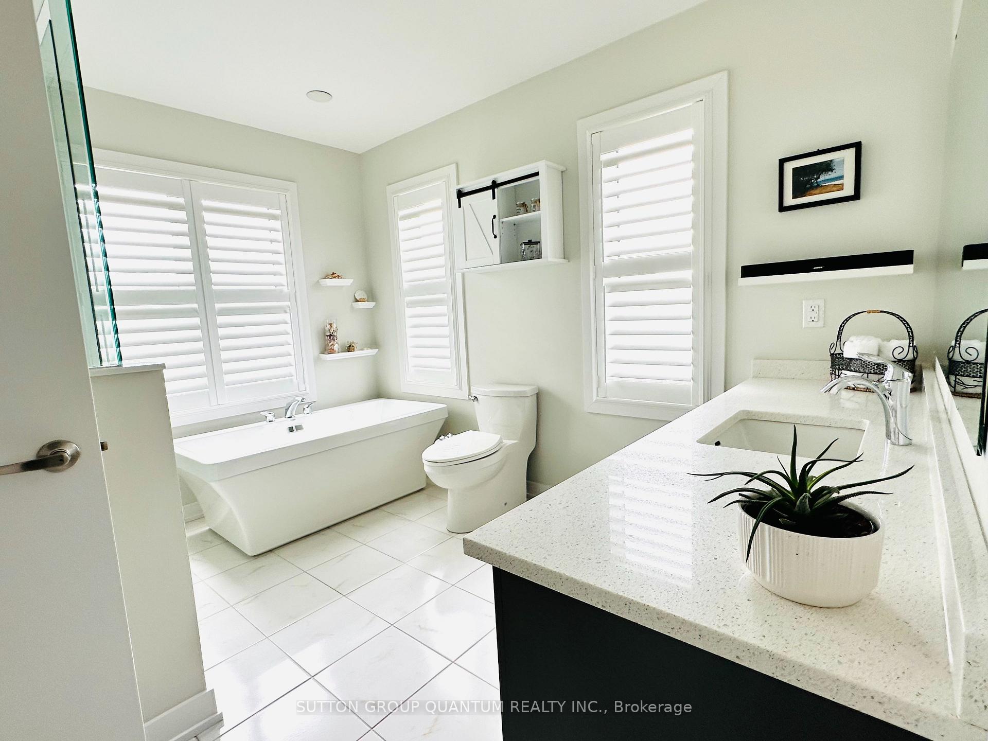 Photo 33 of Unit 113, 590 North Service Road, Hamilton, Lakeshore — HOMEH