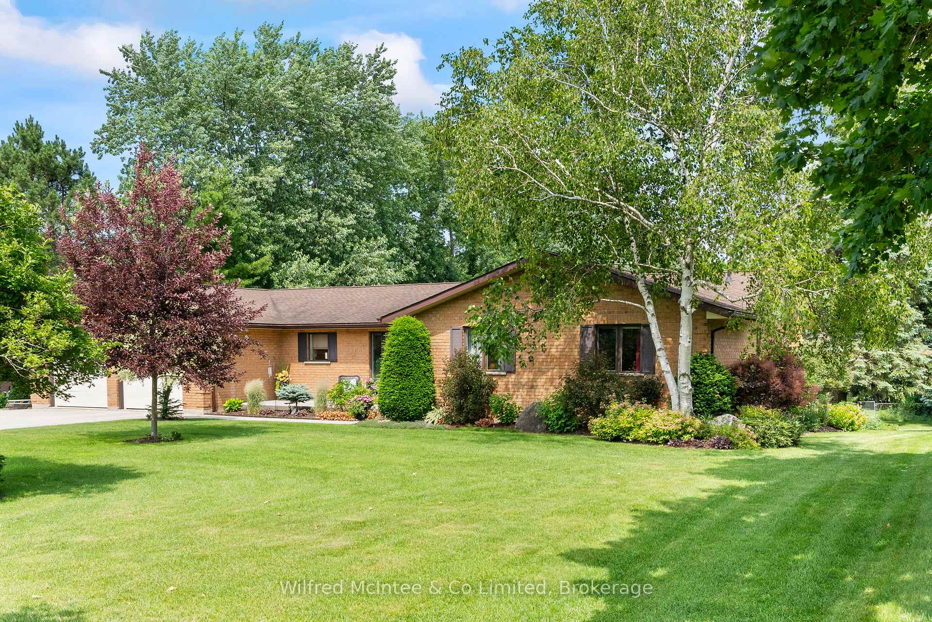 Photo 3 of 30 Geeson Avenue, Brockton — HOMEH