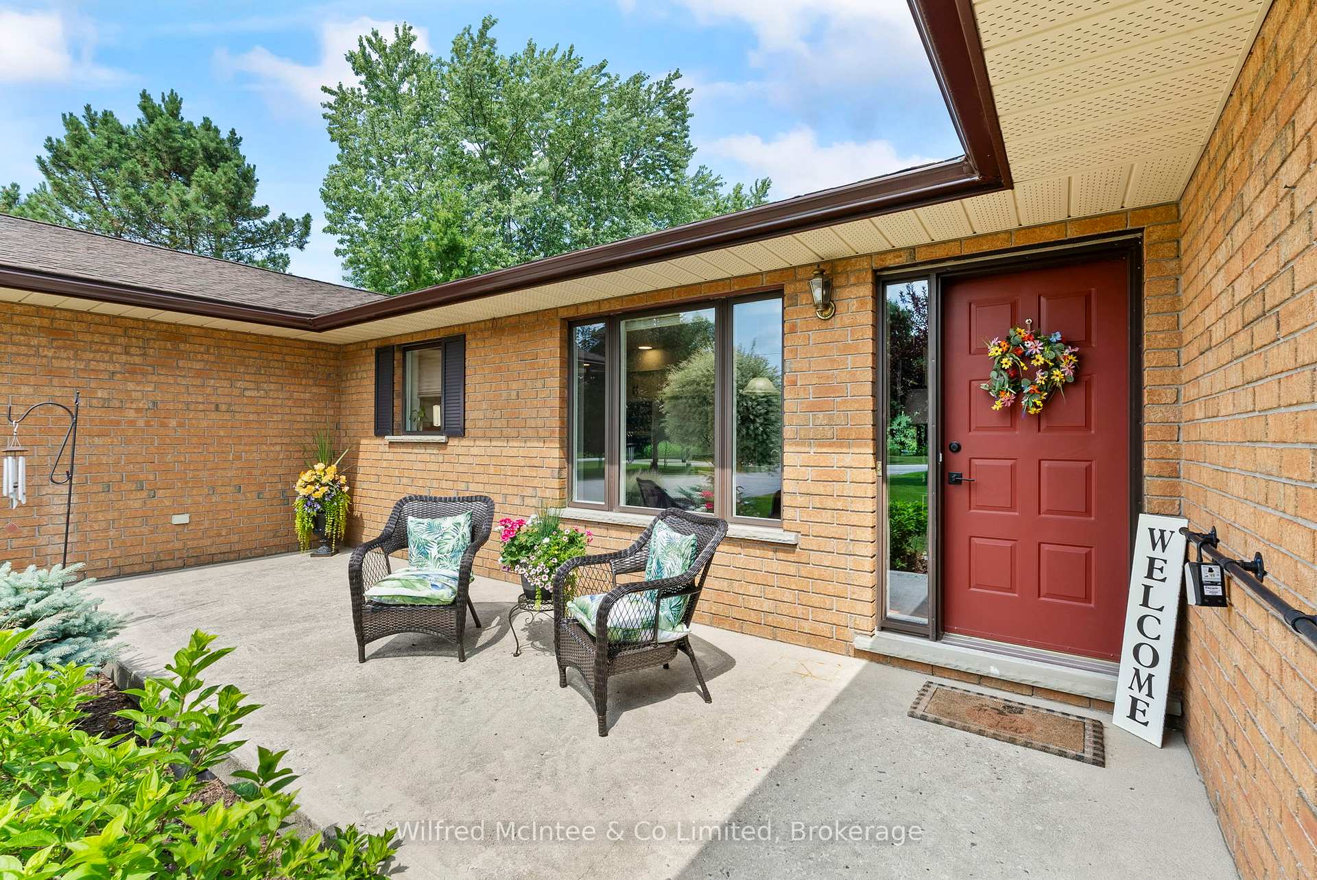 Photo 4 of 30 Geeson Avenue, Brockton — HOMEH