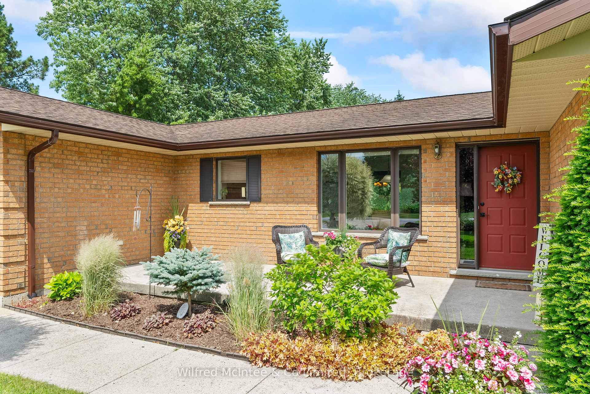 Photo 7 of 30 Geeson Avenue, Brockton — HOMEH