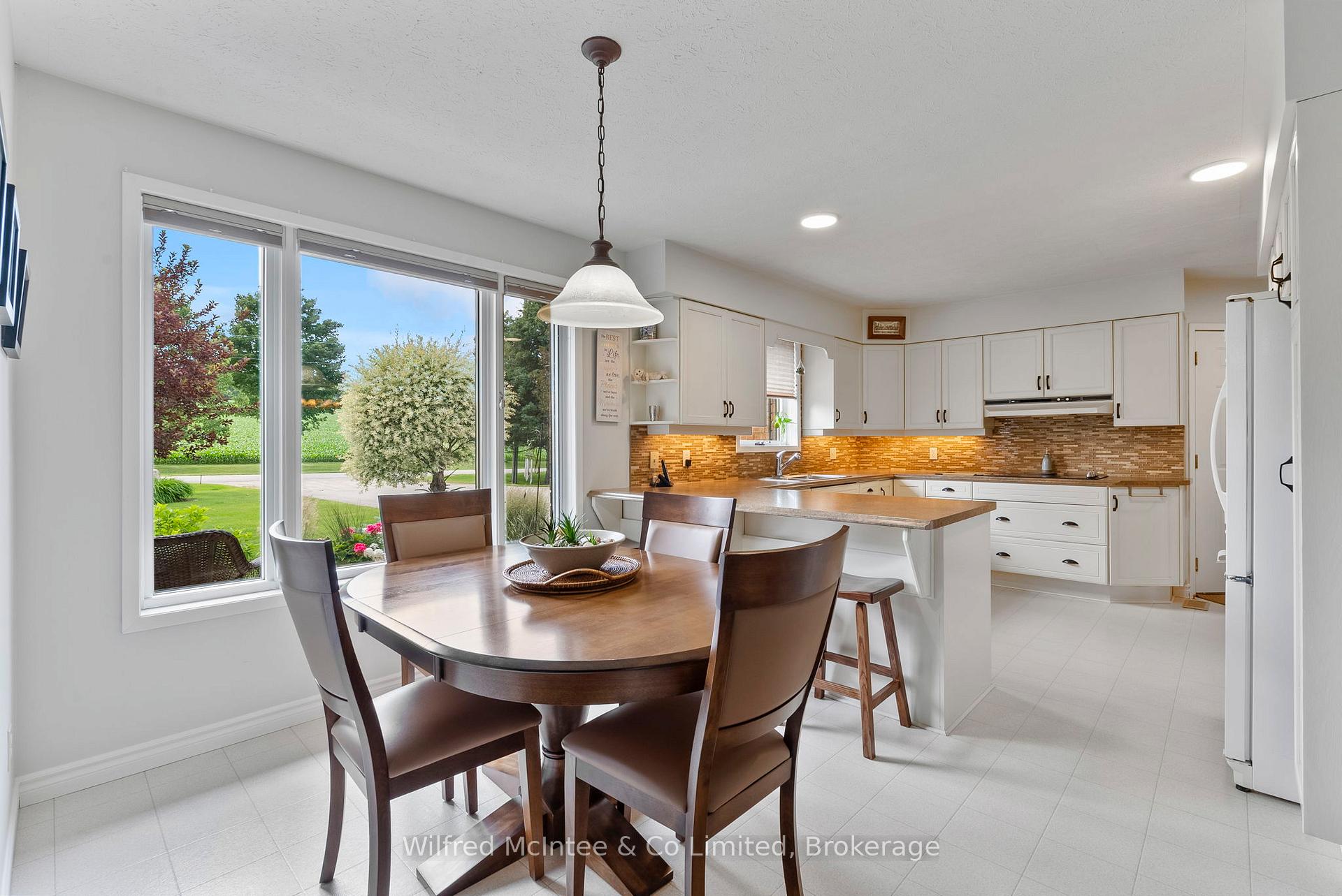 Photo 13 of 30 Geeson Avenue, Brockton — HOMEH