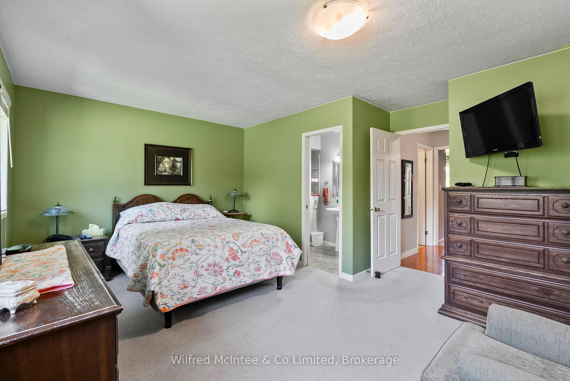 Photo 25 of 30 Geeson Avenue, Brockton — HOMEH