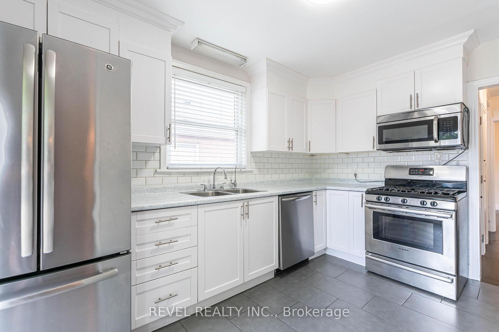 Photo 4 of 9 East 41st Street, Hamilton, Sunninghill — HOMEH