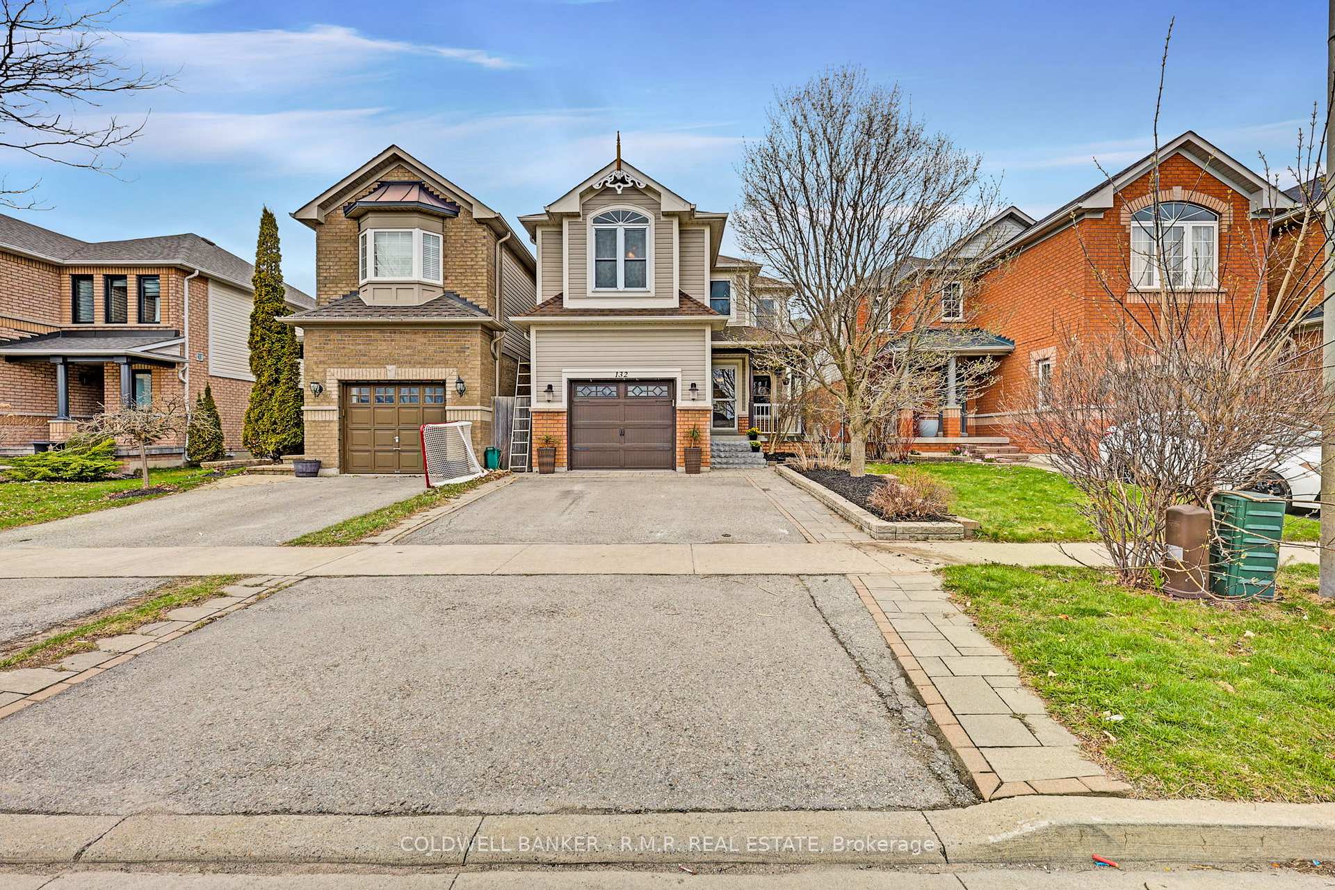 Photo 2 of 132 Bannister Street, Clarington, Bowmanville — HOMEH
