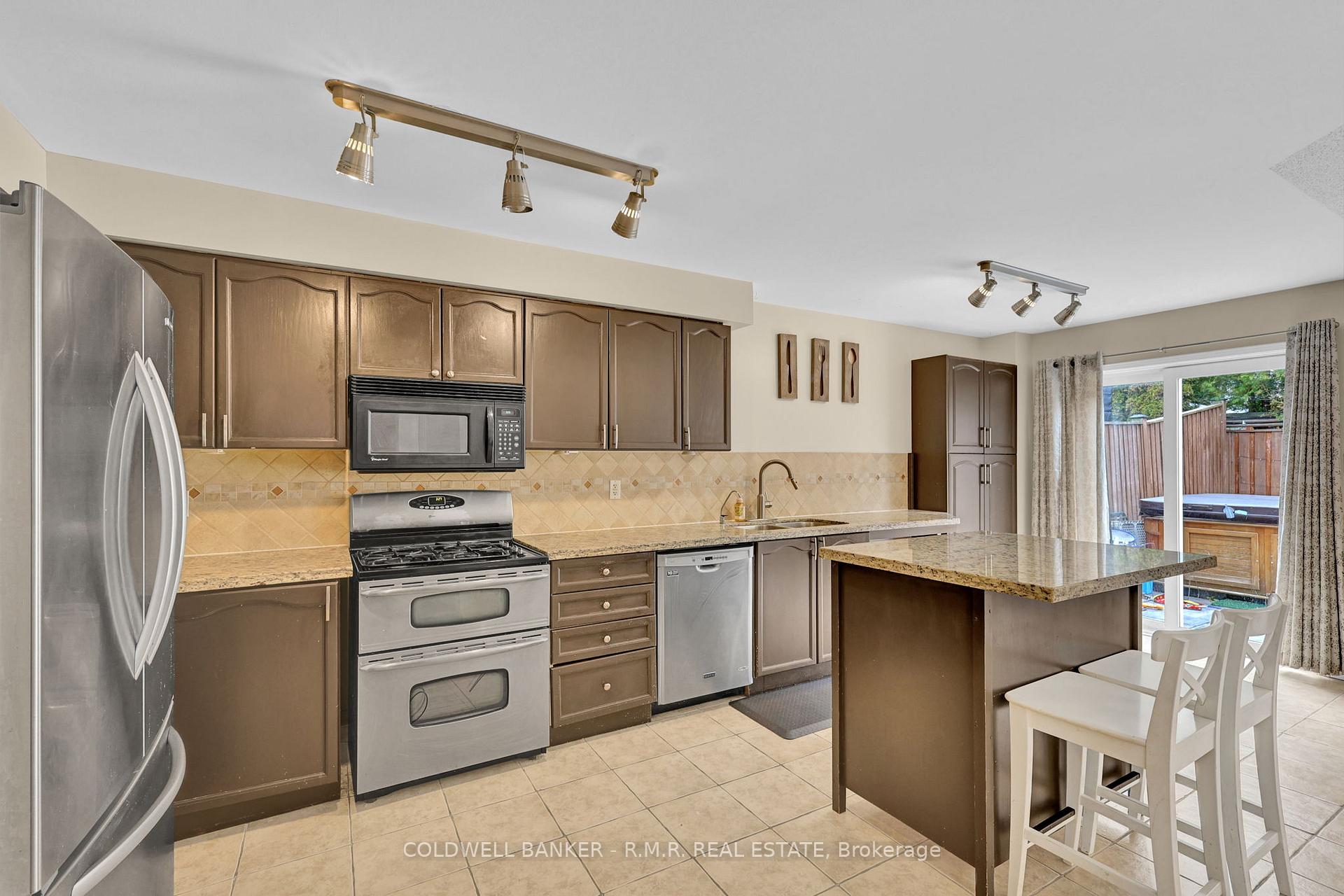 Photo 13 of 132 Bannister Street, Clarington, Bowmanville — HOMEH