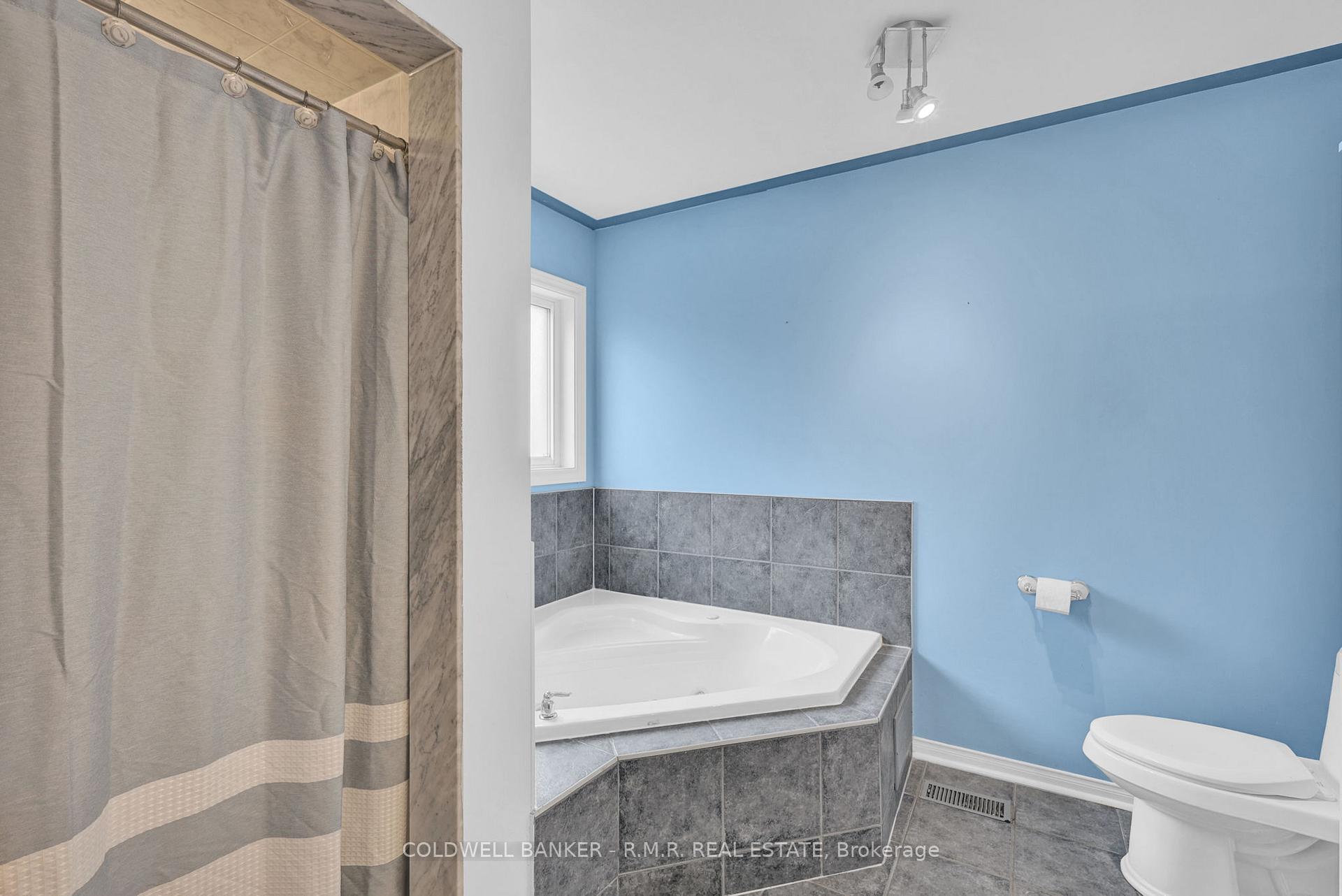 Photo 21 of 132 Bannister Street, Clarington, Bowmanville — HOMEH