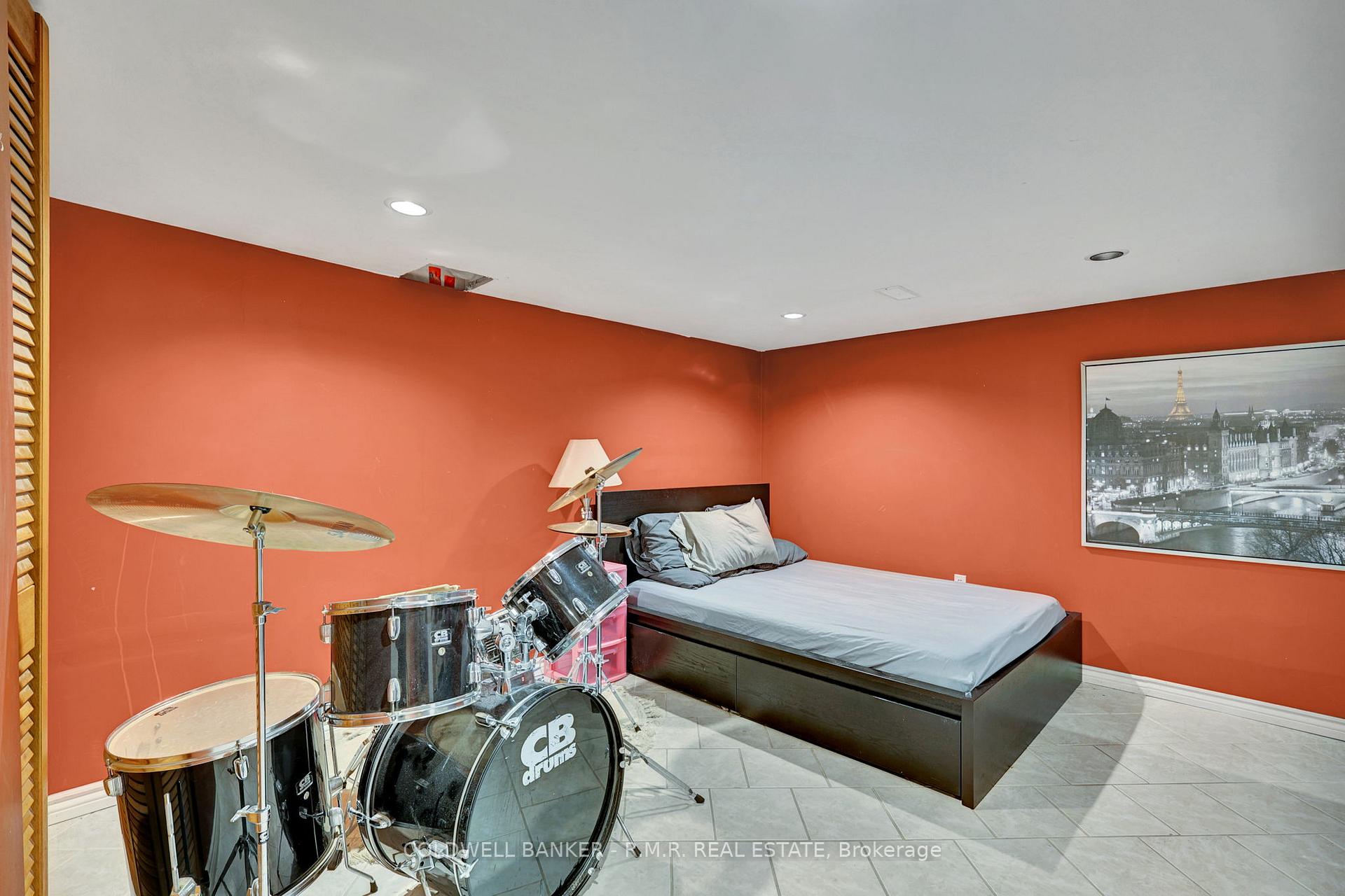 Photo 38 of 132 Bannister Street, Clarington, Bowmanville — HOMEH