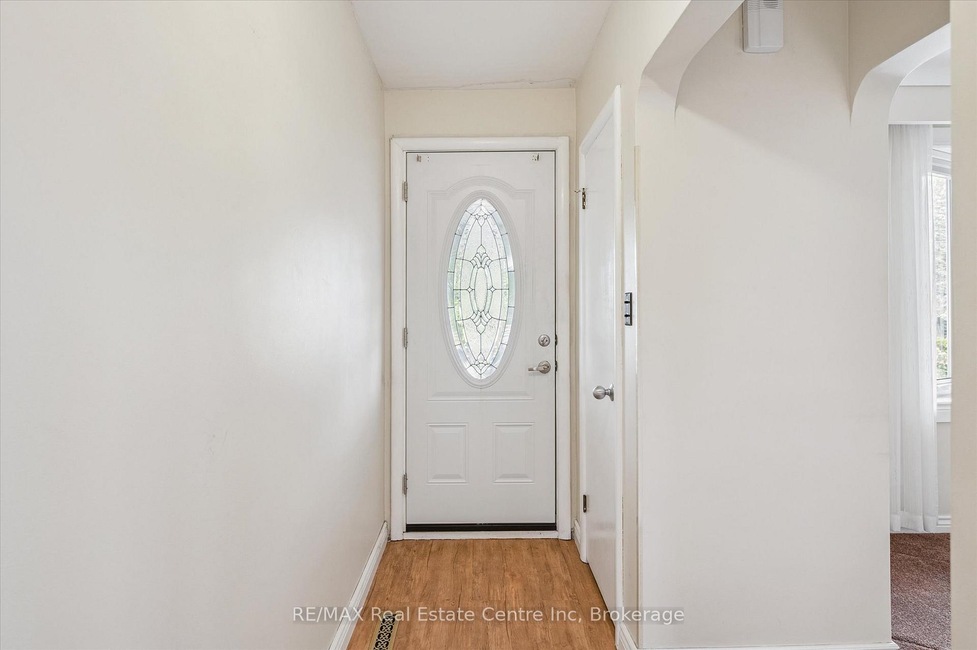 Photo 3 of 288 Margaret Avenue, Hamilton, Stoney Creek — HOMEH