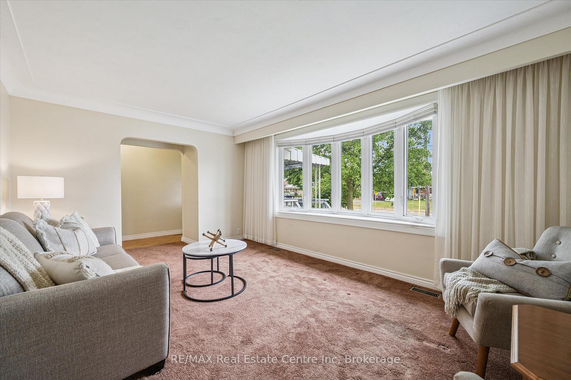Photo 5 of 288 Margaret Avenue, Hamilton, Stoney Creek — HOMEH