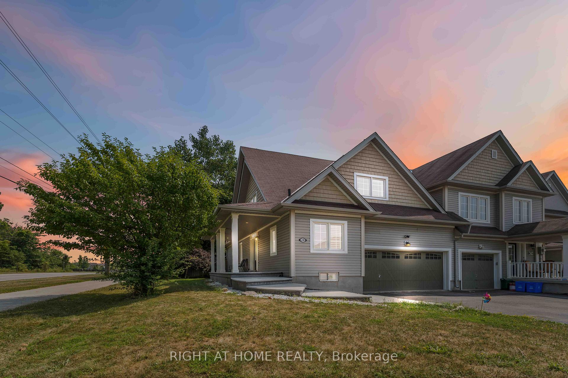 Photo 2 of 28 Lynch Crescent, Hamilton, Binbrook — HOMEH