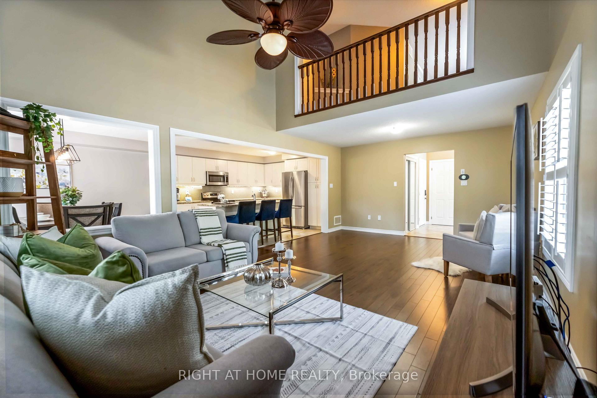 Photo 16 of 28 Lynch Crescent, Hamilton, Binbrook — HOMEH