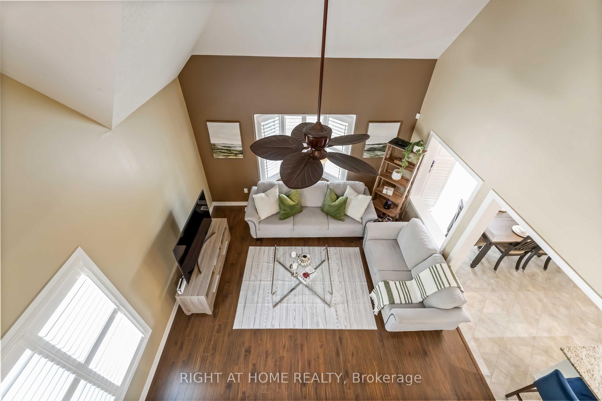 Photo 26 of 28 Lynch Crescent, Hamilton, Binbrook — HOMEH