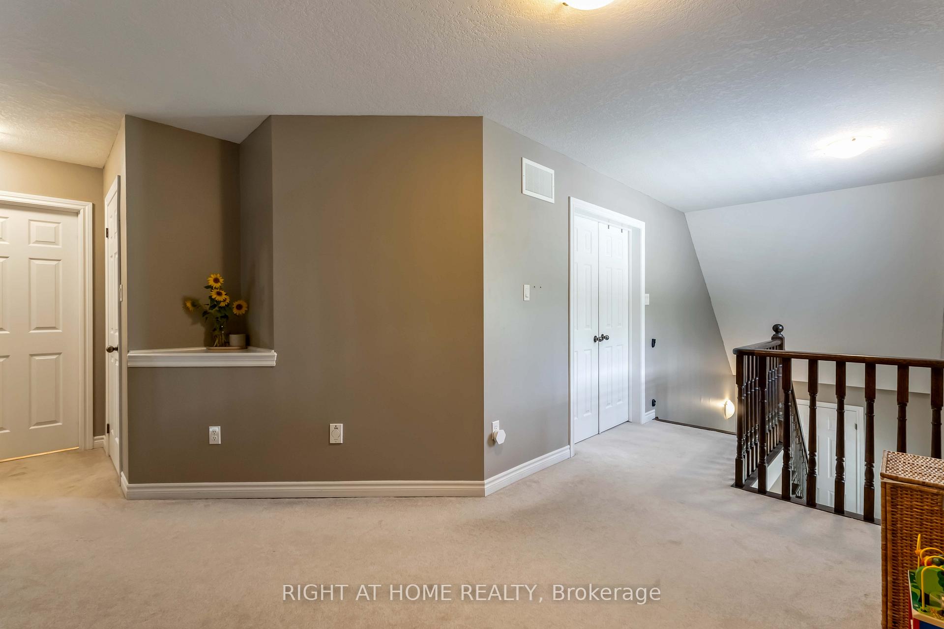 Photo 28 of 28 Lynch Crescent, Hamilton, Binbrook — HOMEH