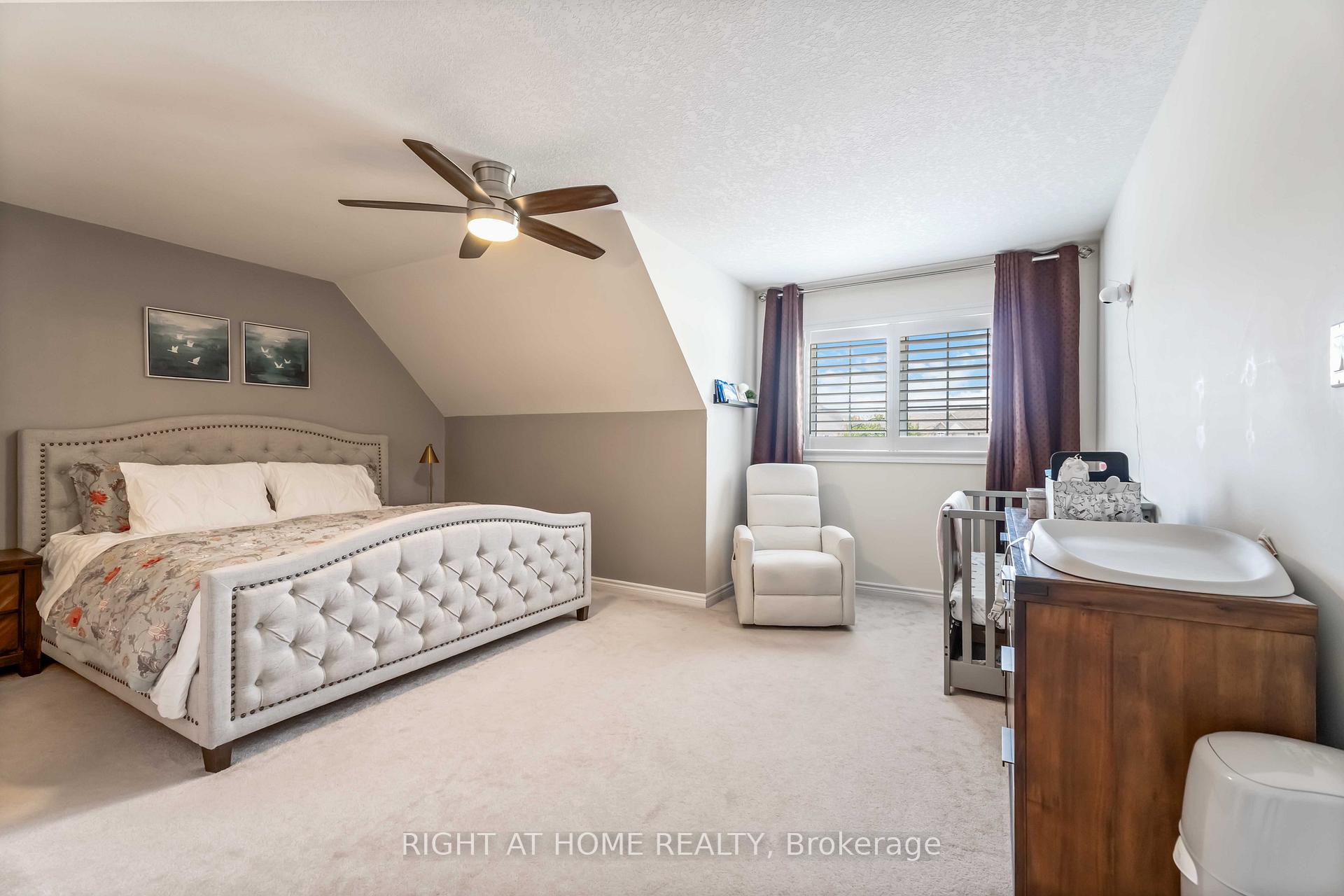 Photo 29 of 28 Lynch Crescent, Hamilton, Binbrook — HOMEH