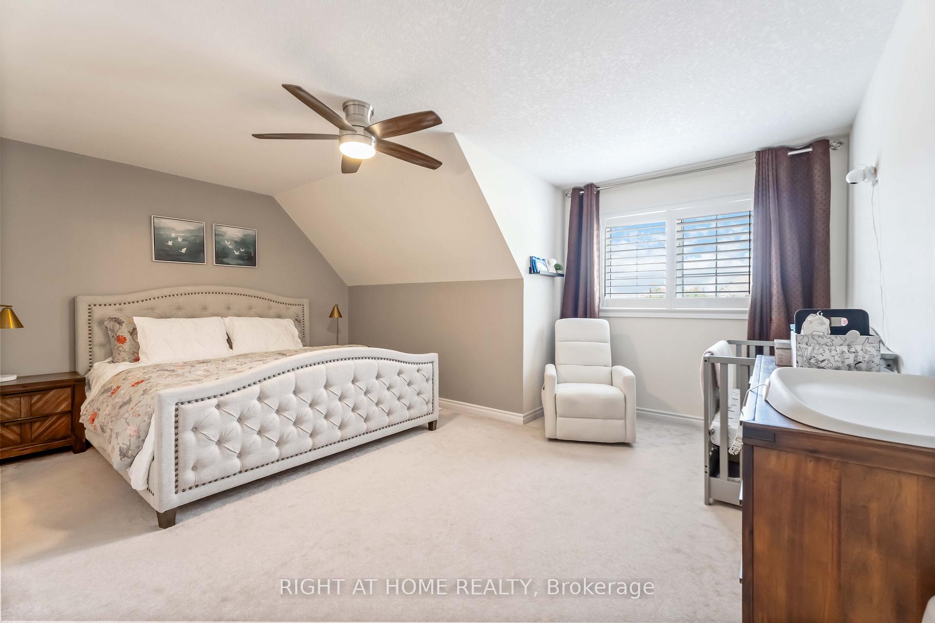 Photo 30 of 28 Lynch Crescent, Hamilton, Binbrook — HOMEH