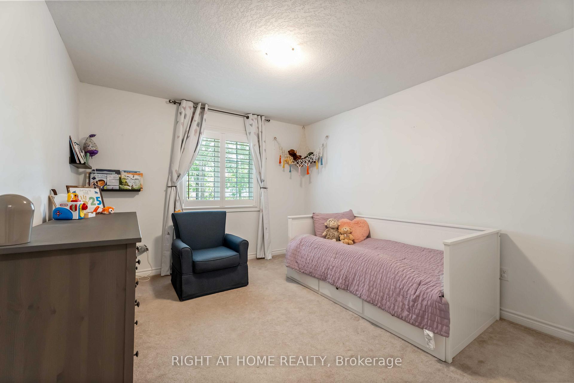 Photo 34 of 28 Lynch Crescent, Hamilton, Binbrook — HOMEH
