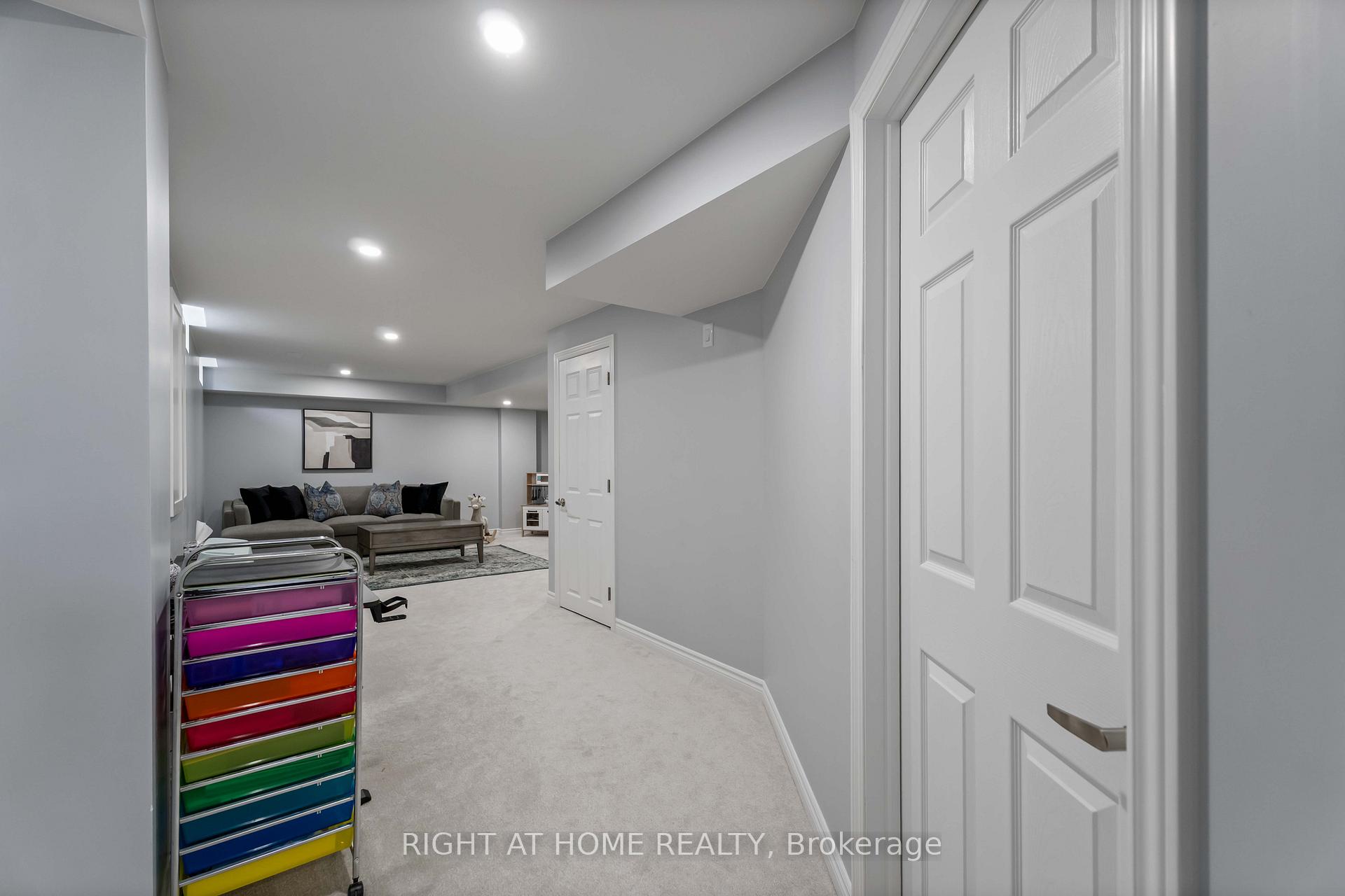 Photo 38 of 28 Lynch Crescent, Hamilton, Binbrook — HOMEH