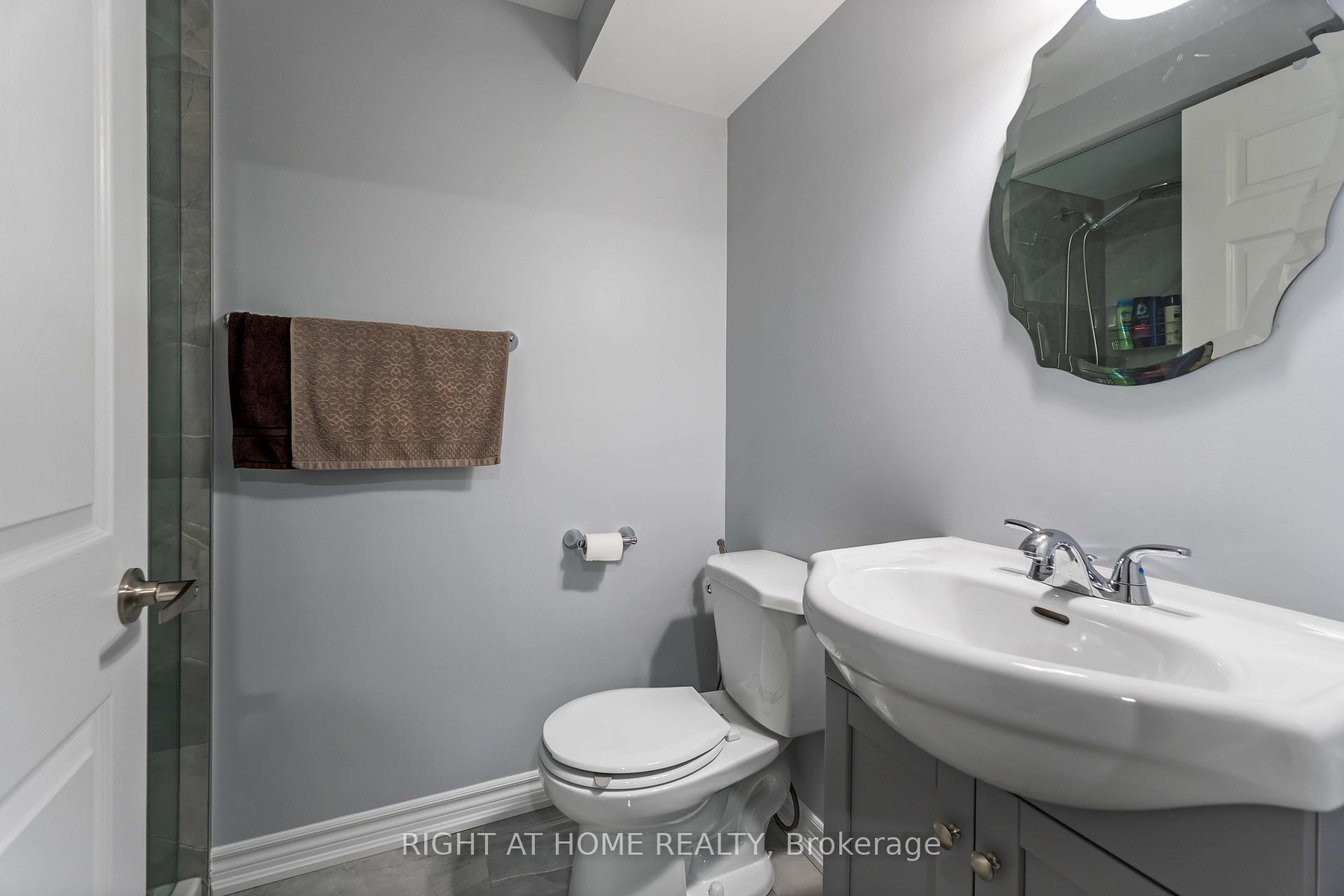 Photo 43 of 28 Lynch Crescent, Hamilton, Binbrook — HOMEH