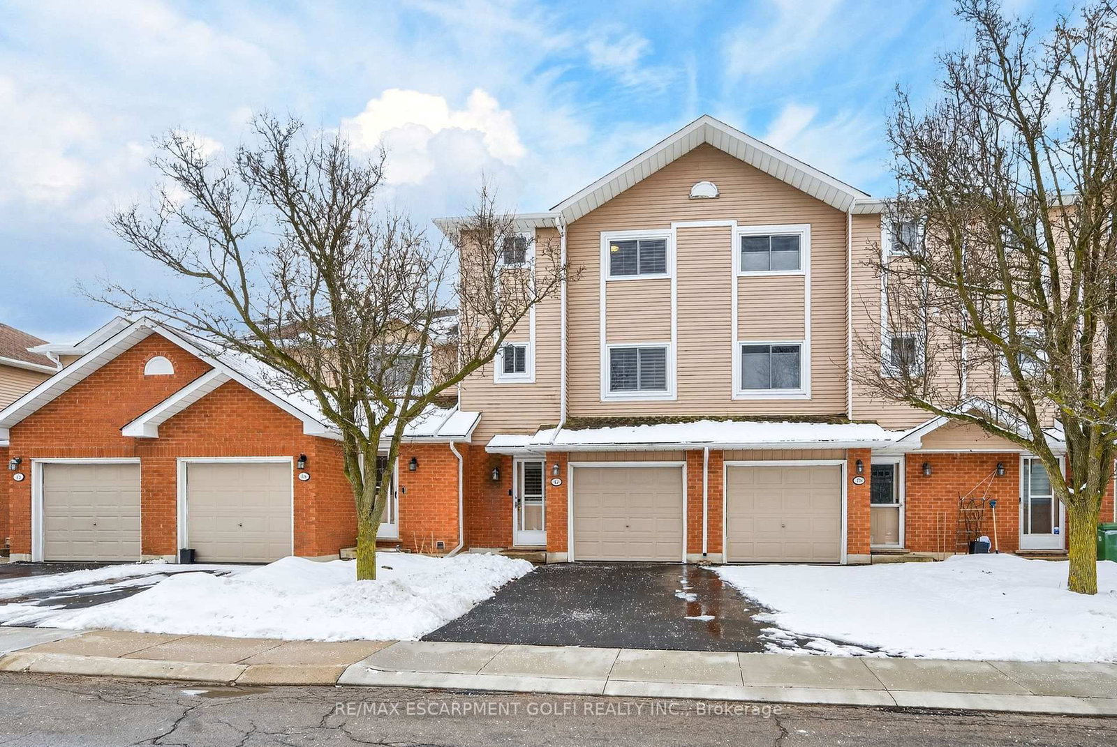 Photo 1 of Unit 47, 386 Highland Rd W, Hamilton, Stoney Creek Mountain — HOMEH