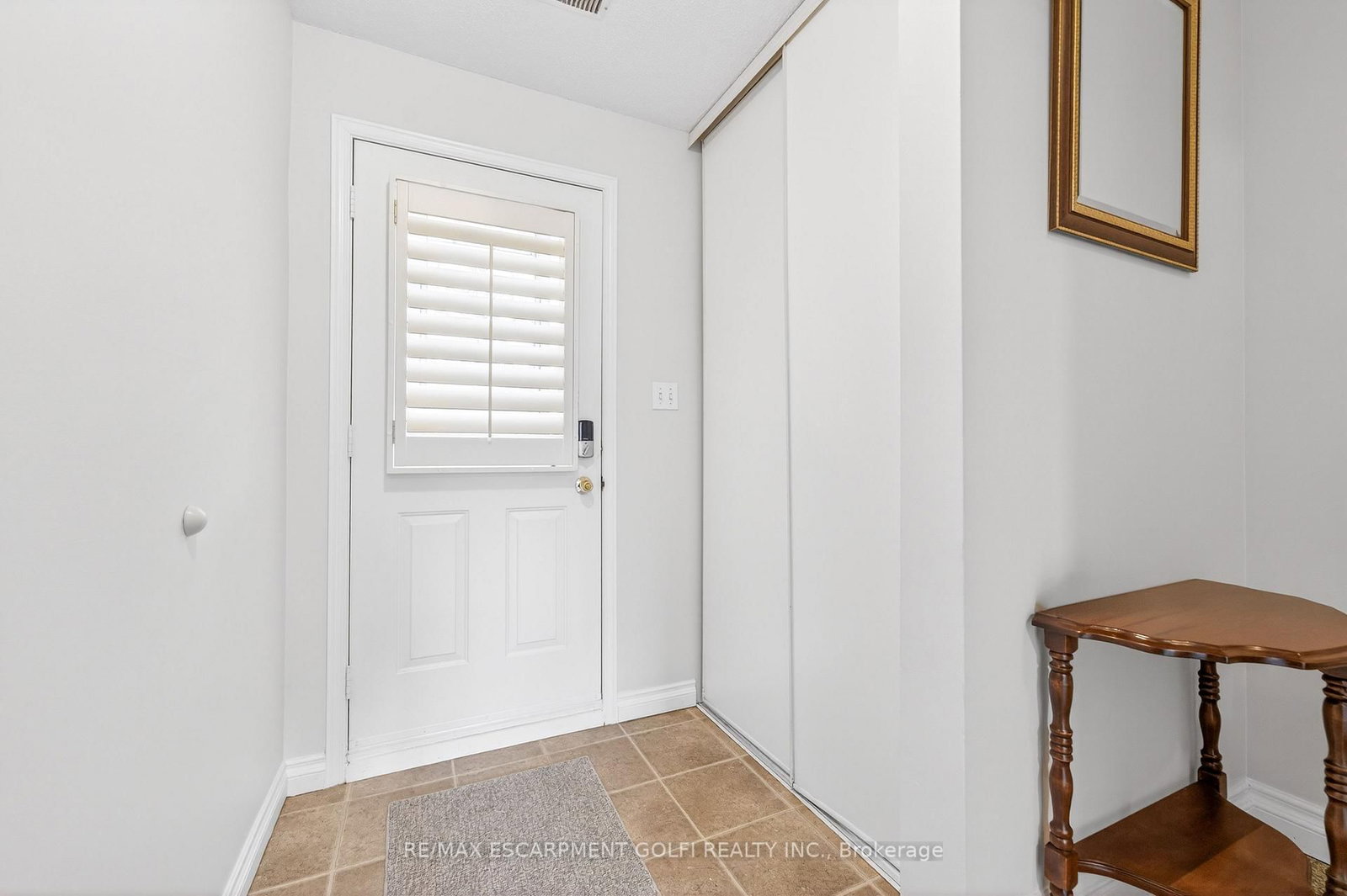 Photo 3 of Unit 47, 386 Highland Rd W, Hamilton, Stoney Creek Mountain — HOMEH