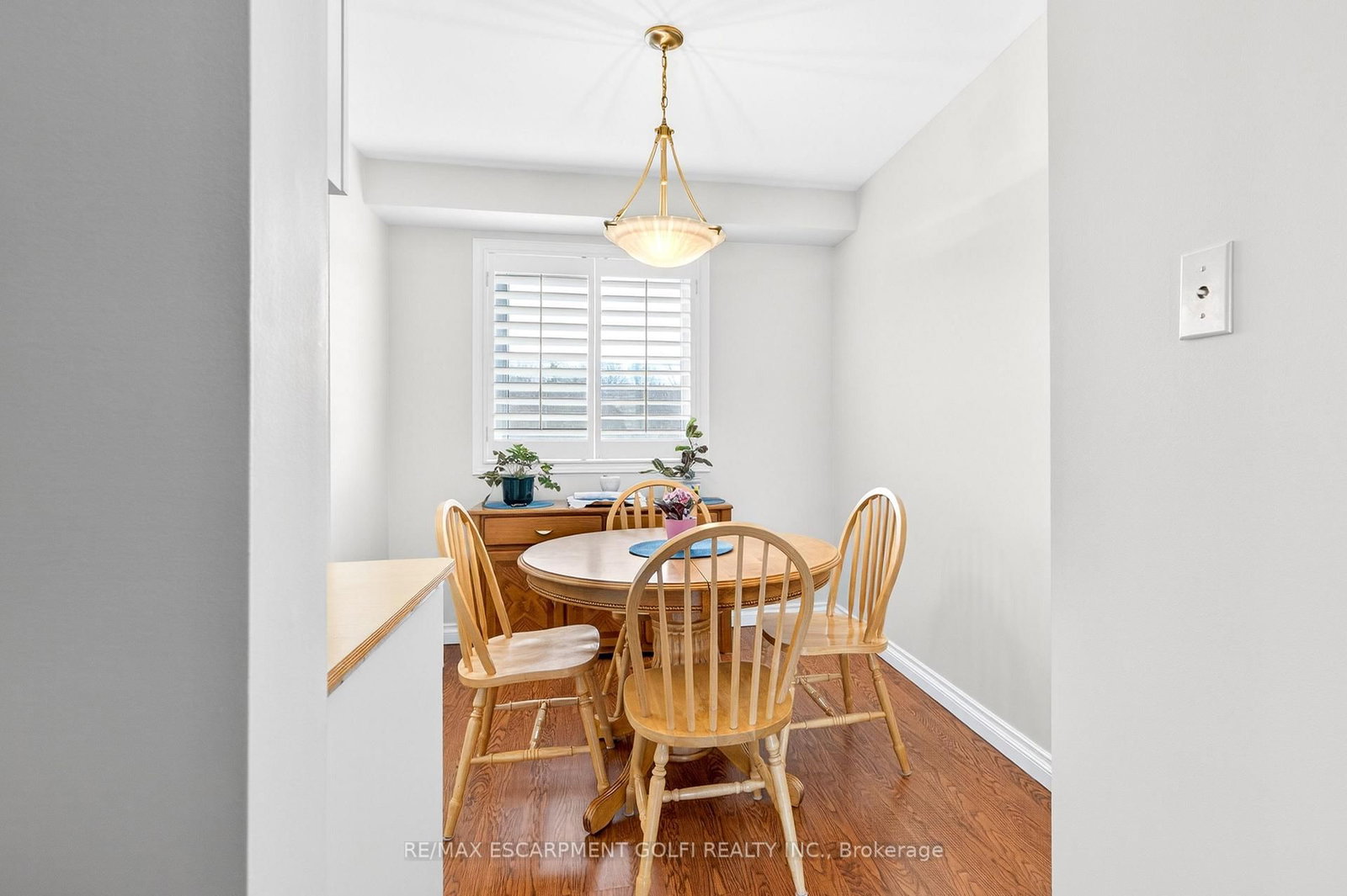 Photo 8 of Unit 47, 386 Highland Rd W, Hamilton, Stoney Creek Mountain — HOMEH