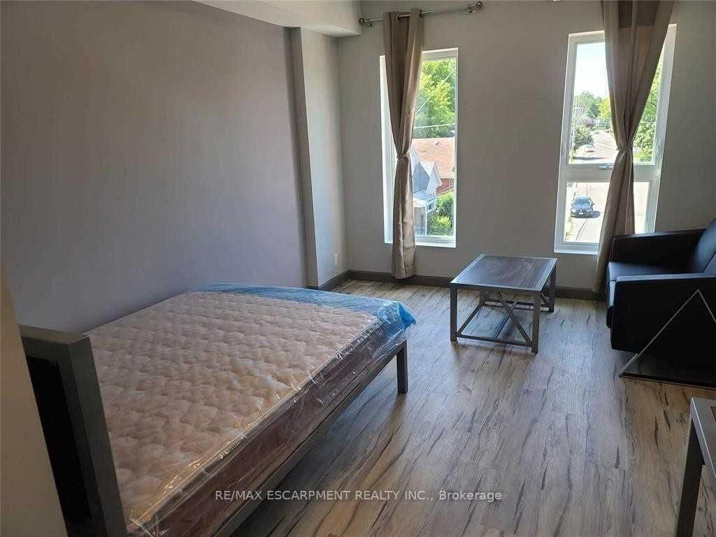 Photo 4 of Unit 306, 77 Leland St, Hamilton, Ainslie Wood — HOMEH