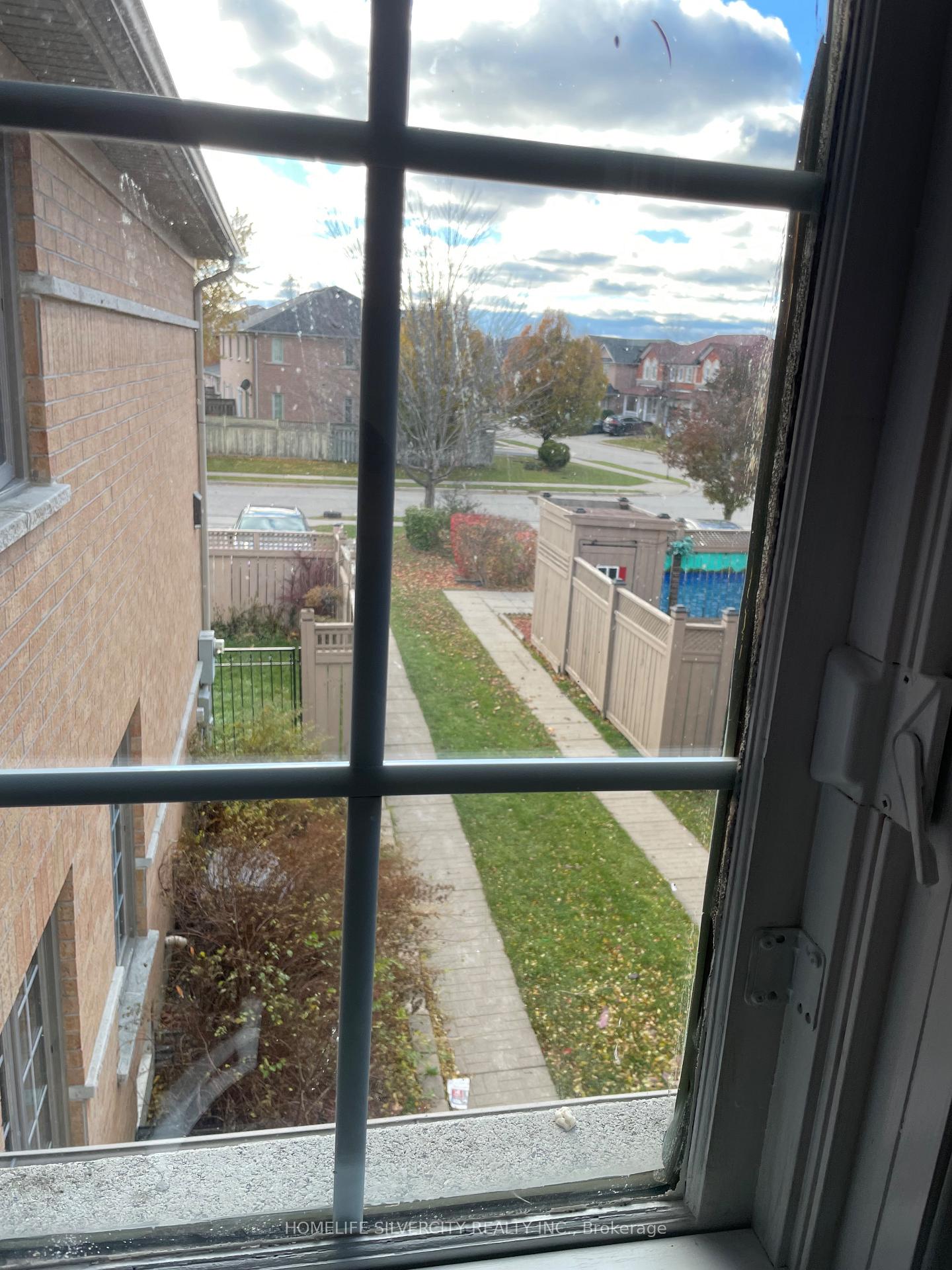 Photo 6 of 51 Morningmist Street, Brampton, Sandringham-Wellington — HOMEH