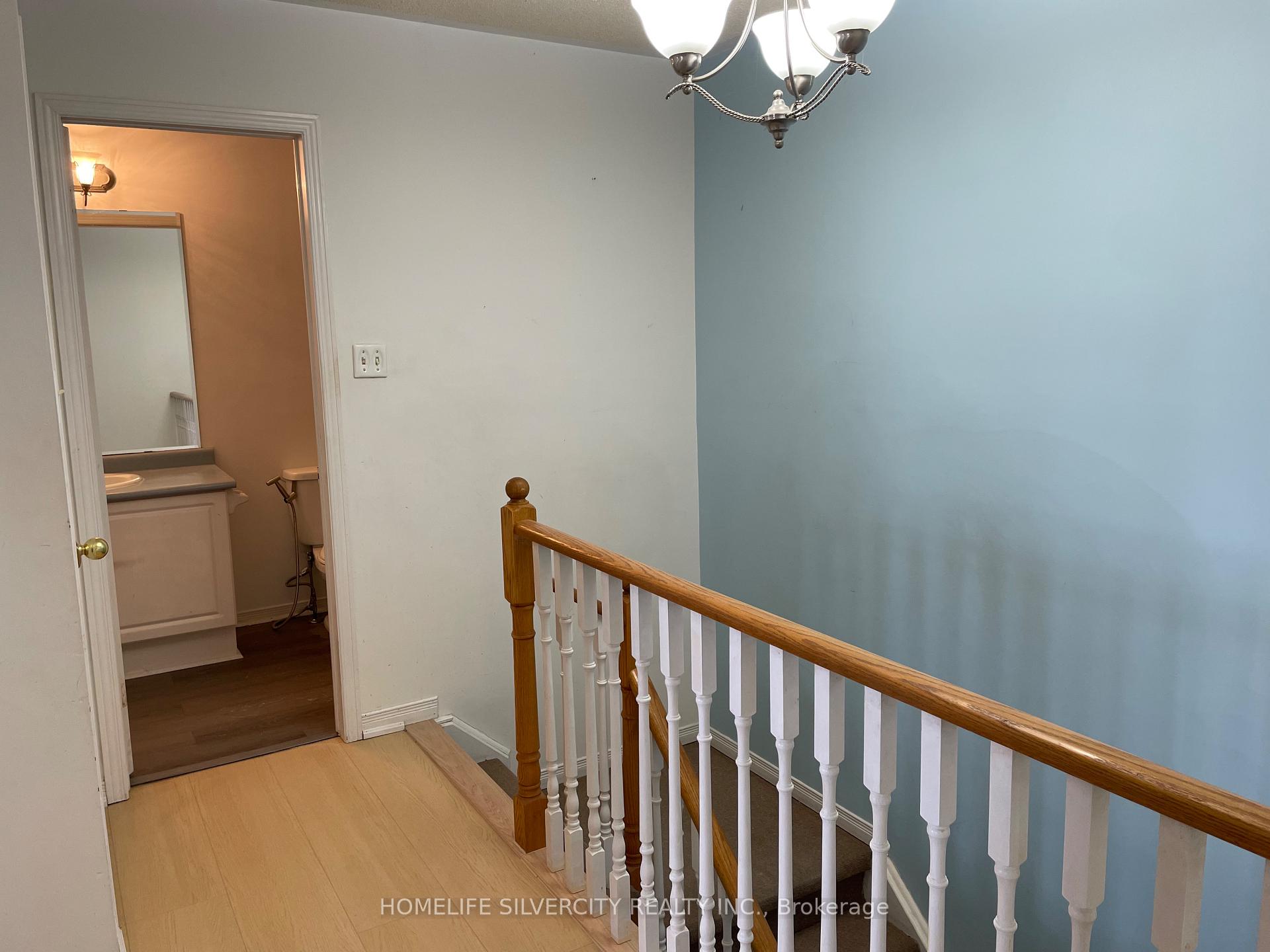 Photo 12 of 51 Morningmist Street, Brampton, Sandringham-Wellington — HOMEH