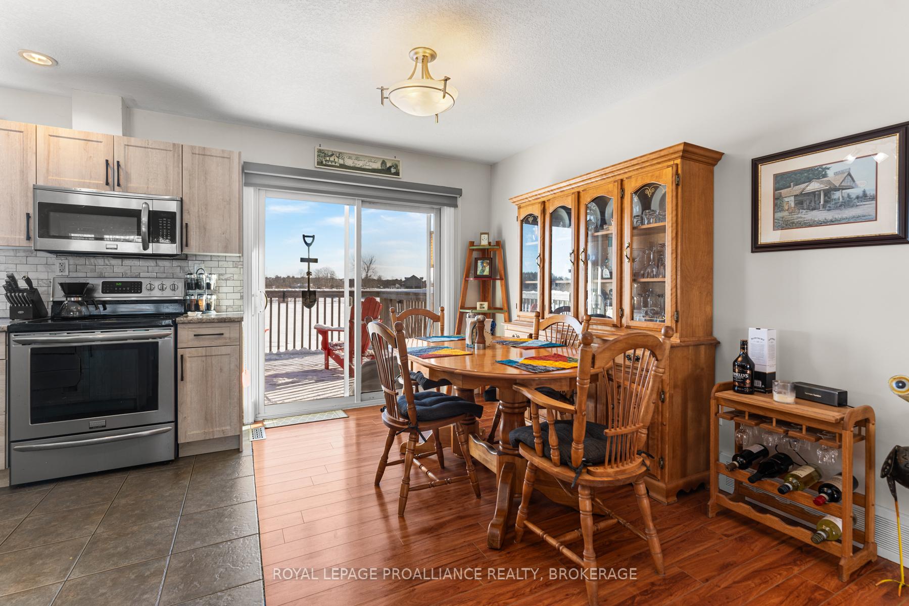 Photo 6 of 3242 Stage Coach Road, Frontenac, Frontenac South — HOMEH