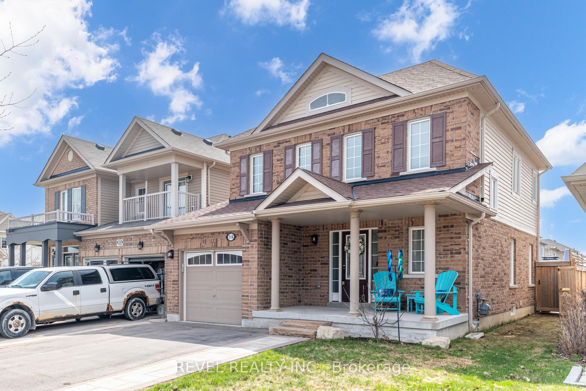 Photo 2 of 114 Edwin Carr Street, Clarington, Bowmanville — HOMEH