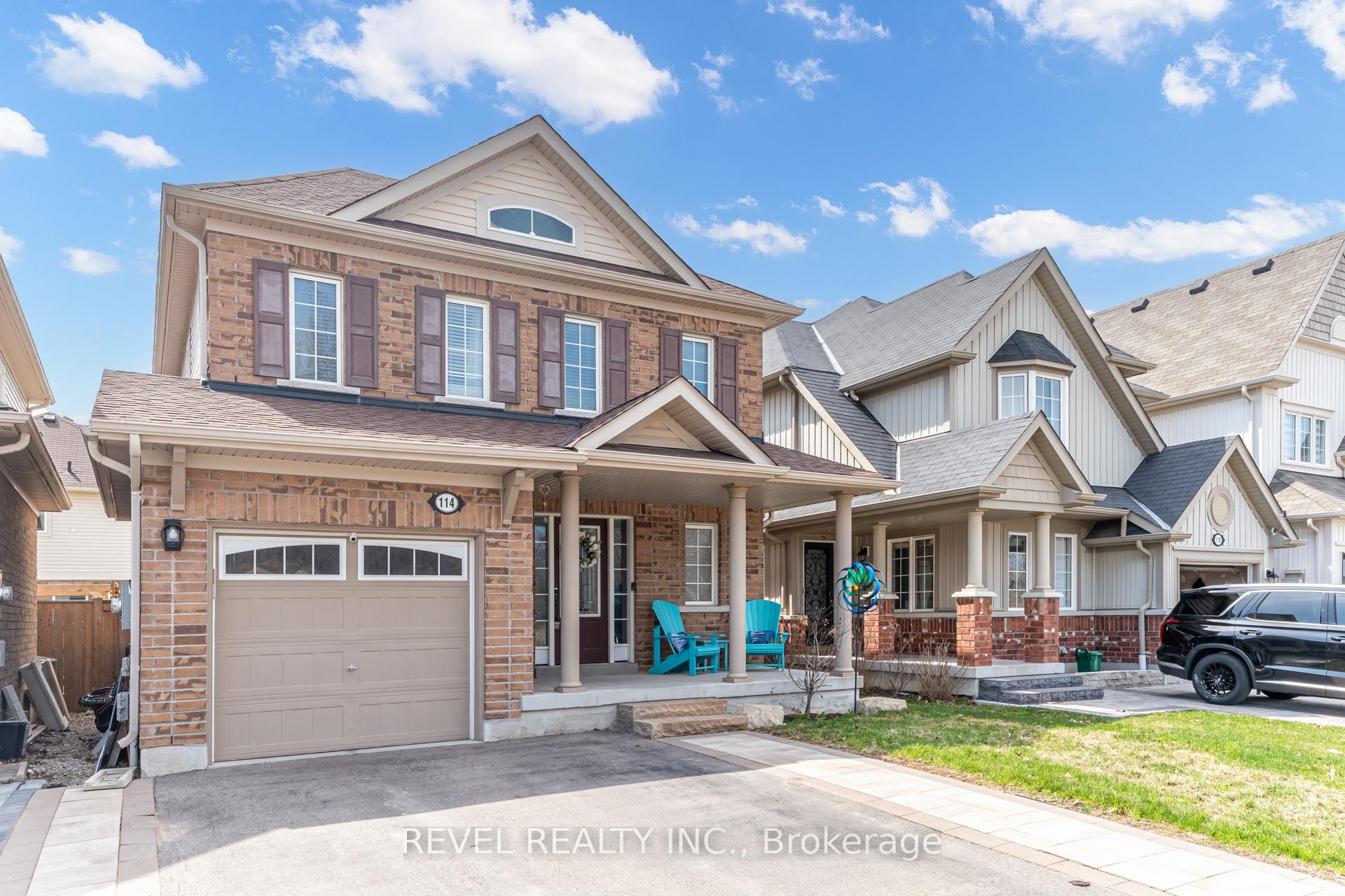 Photo 3 of 114 Edwin Carr Street, Clarington, Bowmanville — HOMEH