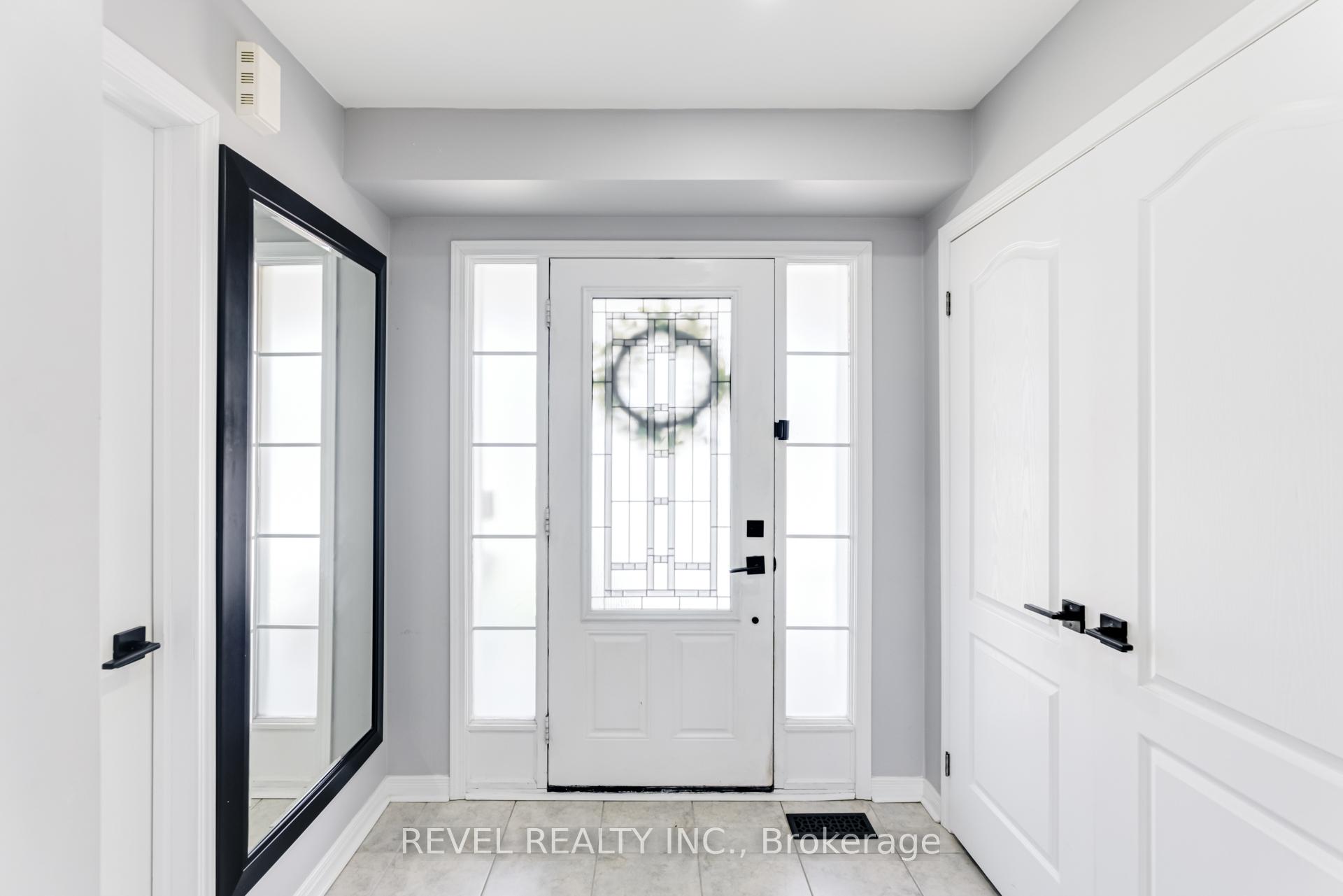 Photo 5 of 114 Edwin Carr Street, Clarington, Bowmanville — HOMEH