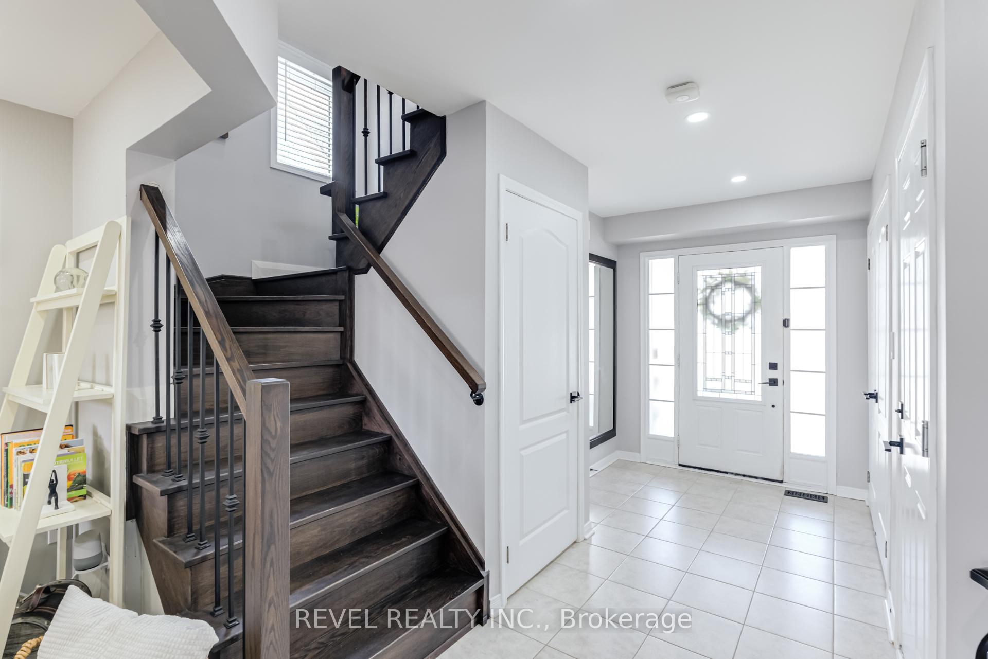 Photo 6 of 114 Edwin Carr Street, Clarington, Bowmanville — HOMEH