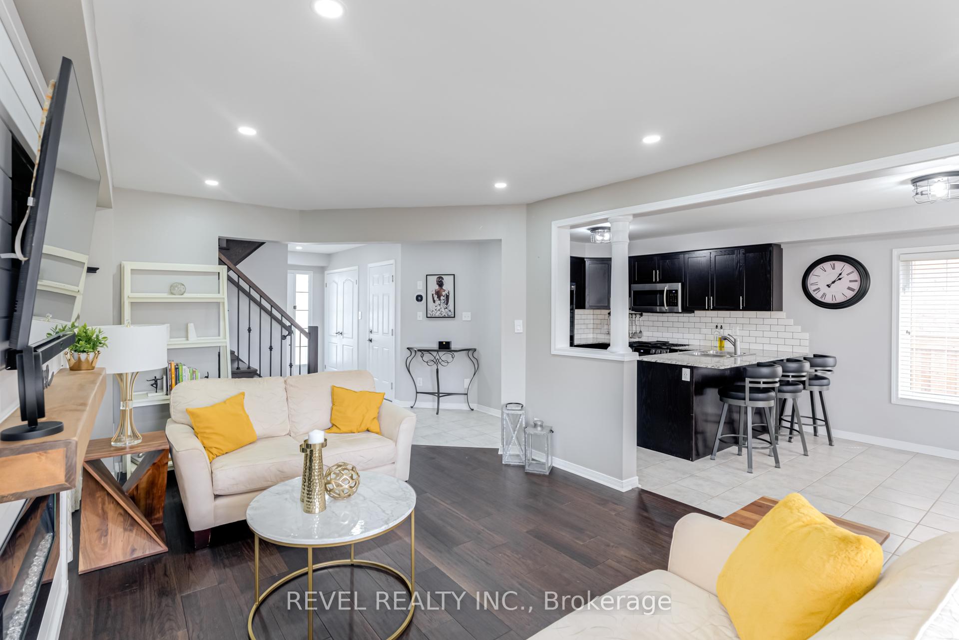 Photo 10 of 114 Edwin Carr Street, Clarington, Bowmanville — HOMEH