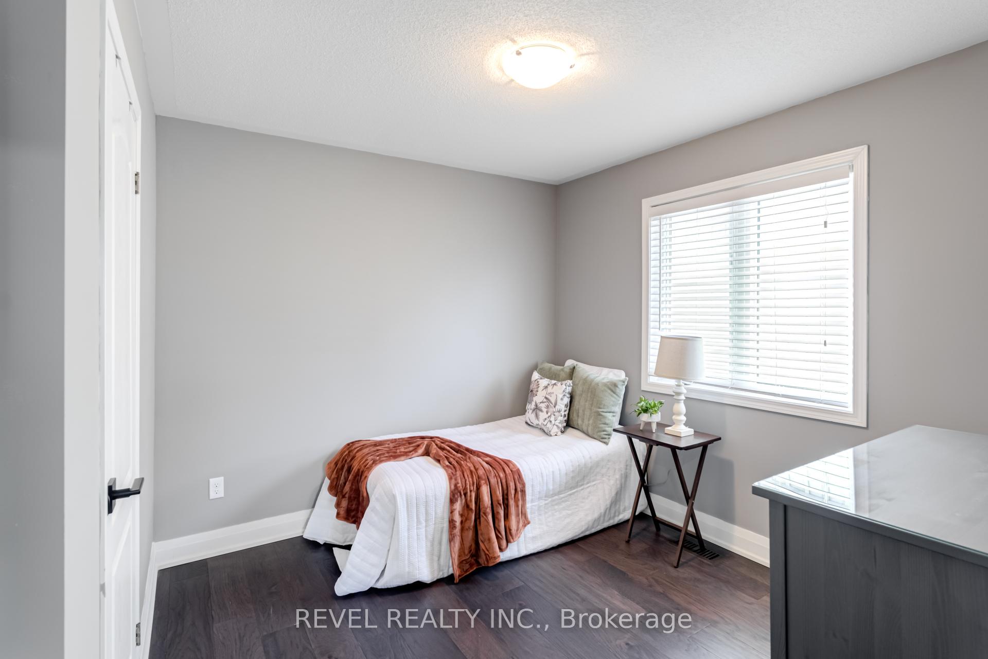 Photo 17 of 114 Edwin Carr Street, Clarington, Bowmanville — HOMEH