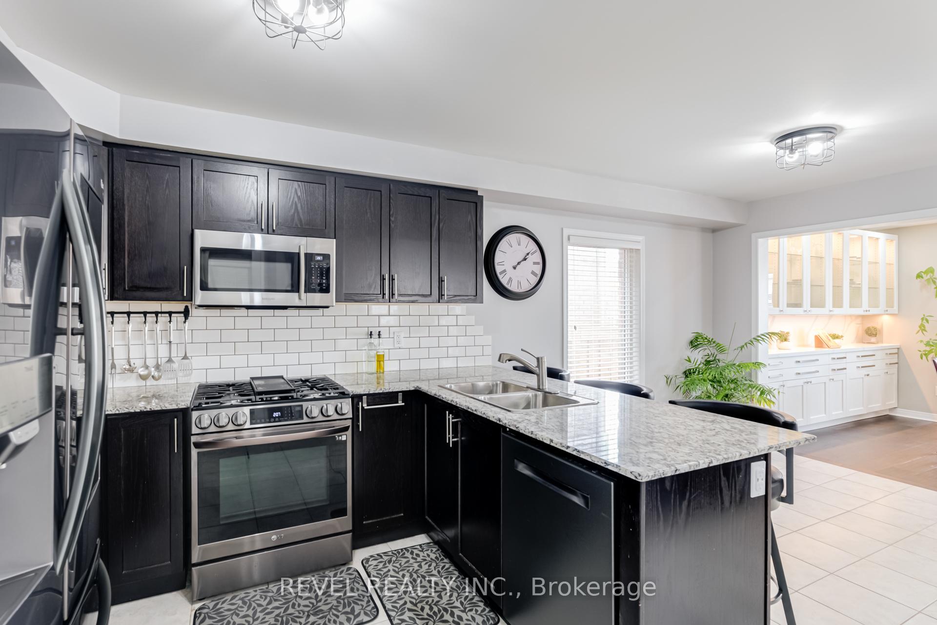 Photo 19 of 114 Edwin Carr Street, Clarington, Bowmanville — HOMEH