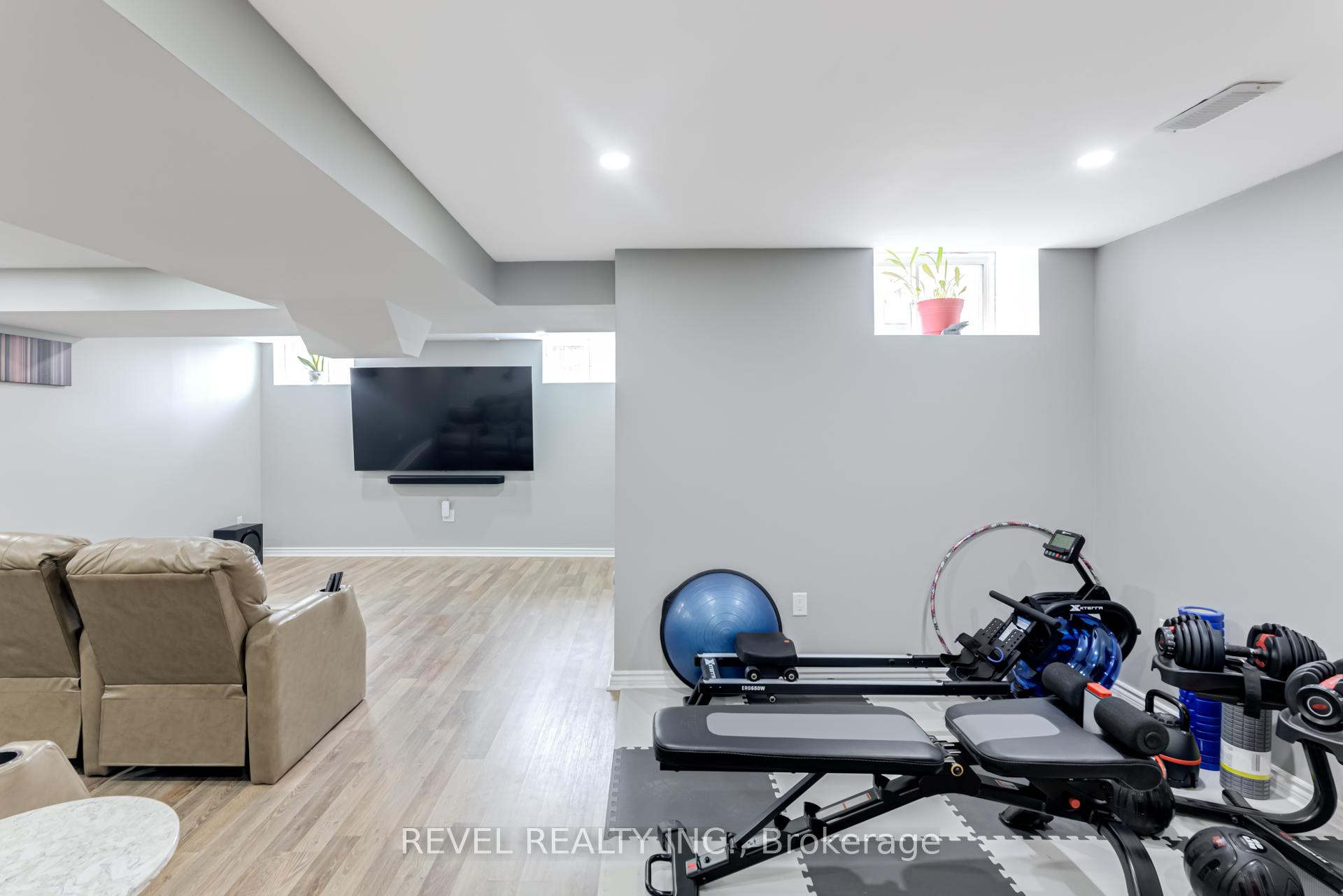 Photo 37 of 114 Edwin Carr Street, Clarington, Bowmanville — HOMEH