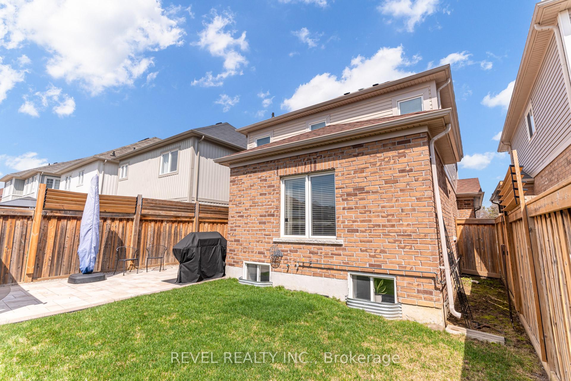 Photo 43 of 114 Edwin Carr Street, Clarington, Bowmanville — HOMEH
