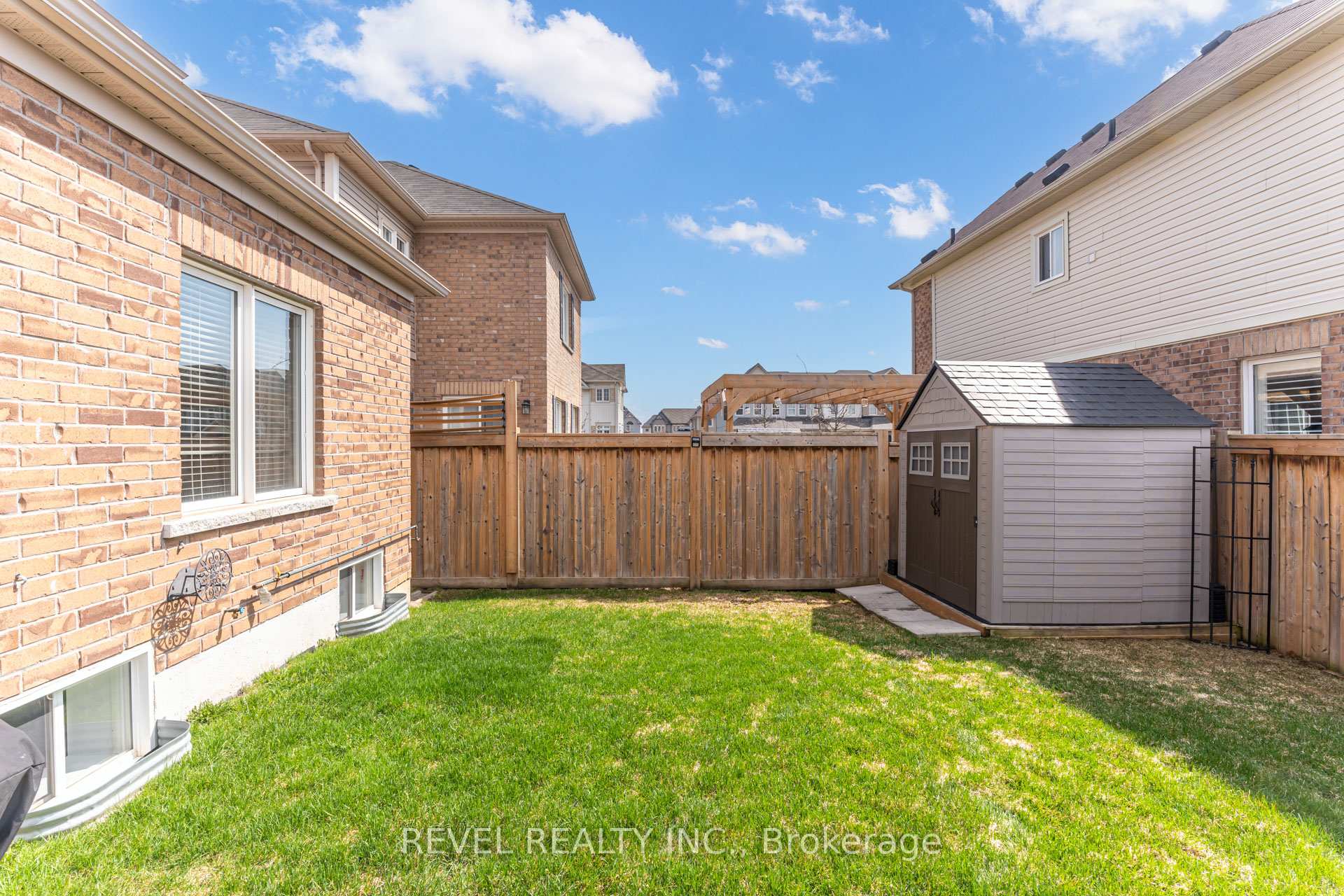 Photo 45 of 114 Edwin Carr Street, Clarington, Bowmanville — HOMEH