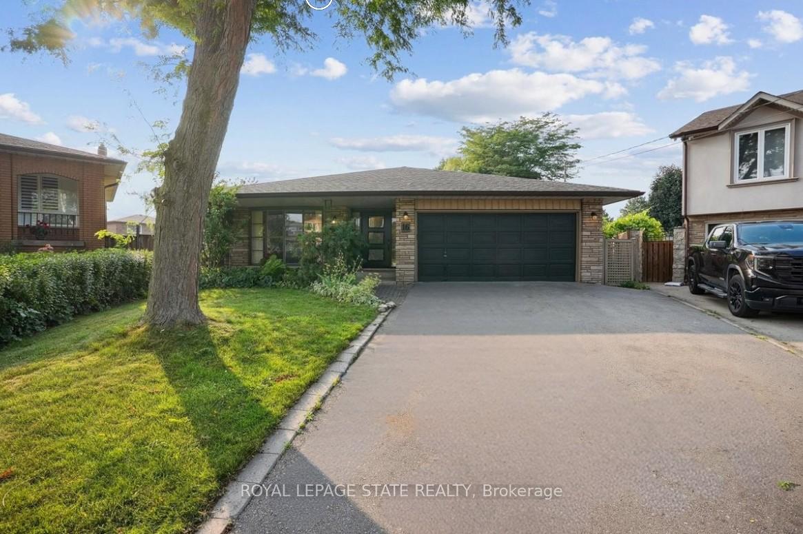 Photo 1 of 16 Stella Court, Hamilton, Fessenden — HOMEH