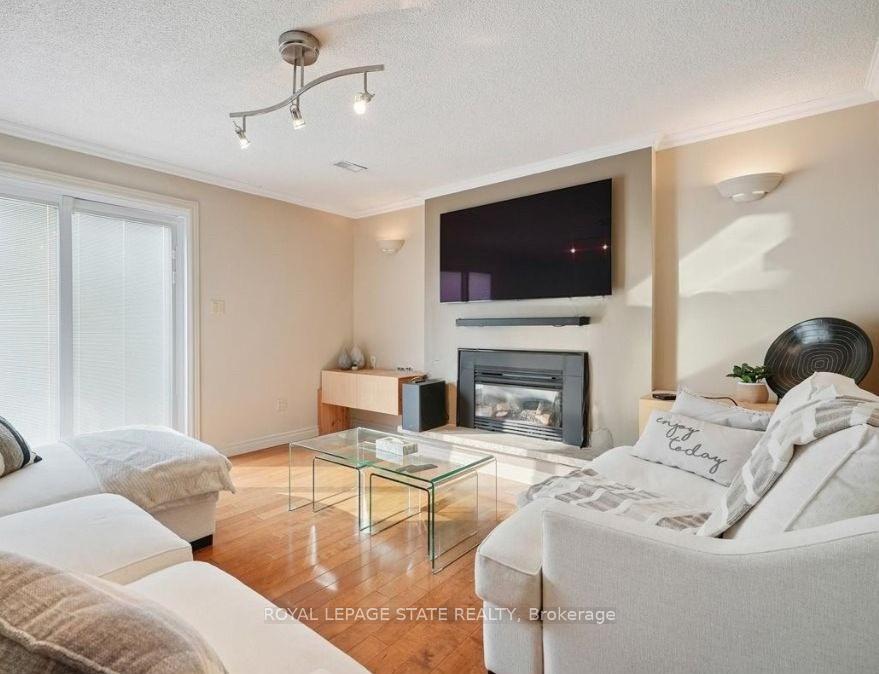 Photo 2 of 16 Stella Court, Hamilton, Fessenden — HOMEH