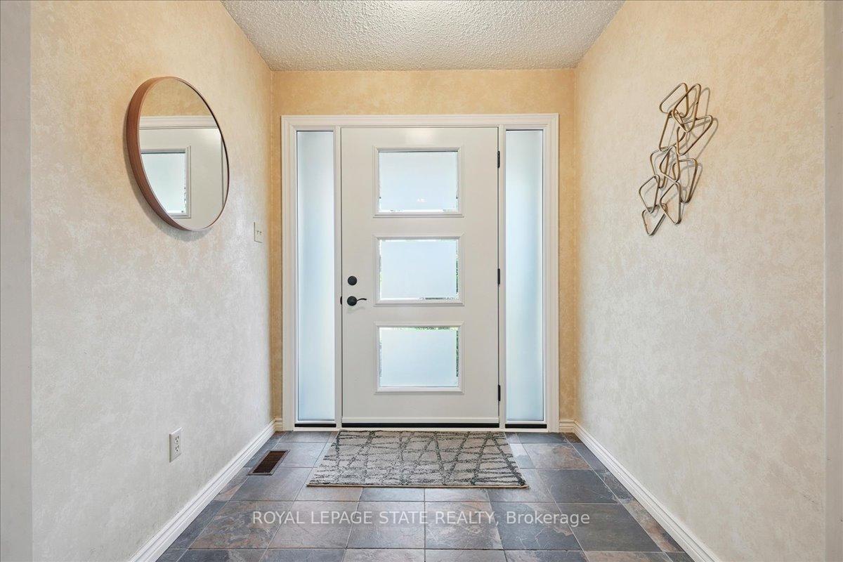Photo 8 of 16 Stella Court, Hamilton, Fessenden — HOMEH