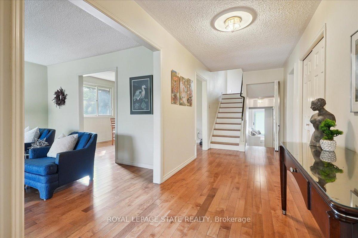 Photo 10 of 16 Stella Court, Hamilton, Fessenden — HOMEH