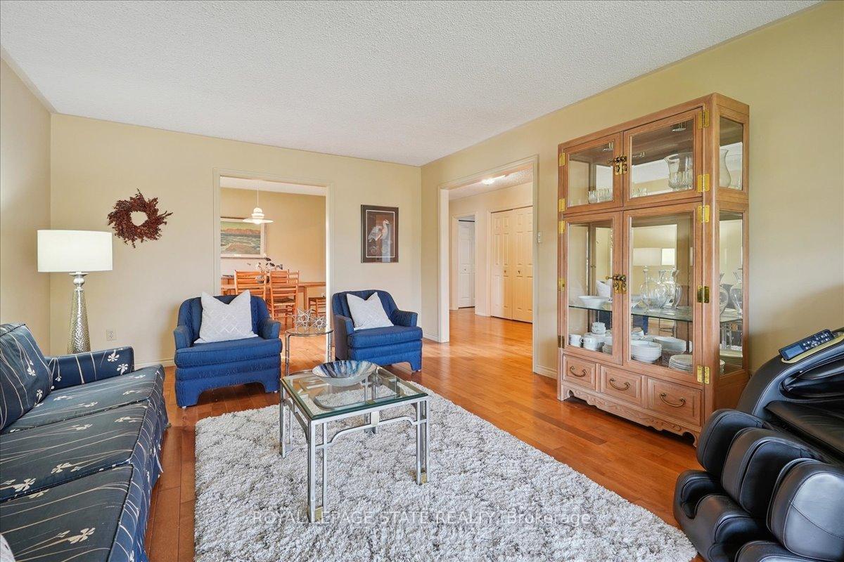 Photo 12 of 16 Stella Court, Hamilton, Fessenden — HOMEH